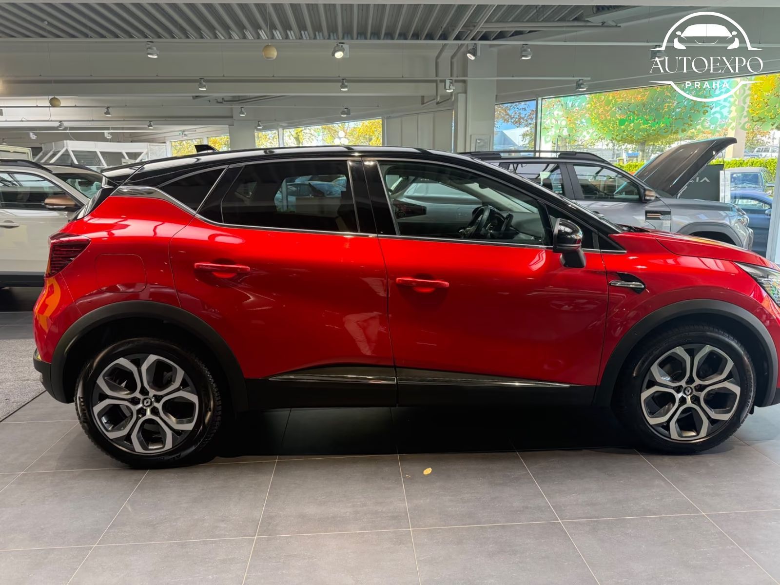 Renault Captur, INTENS E-TECH Plug-in 160* - fotka 4