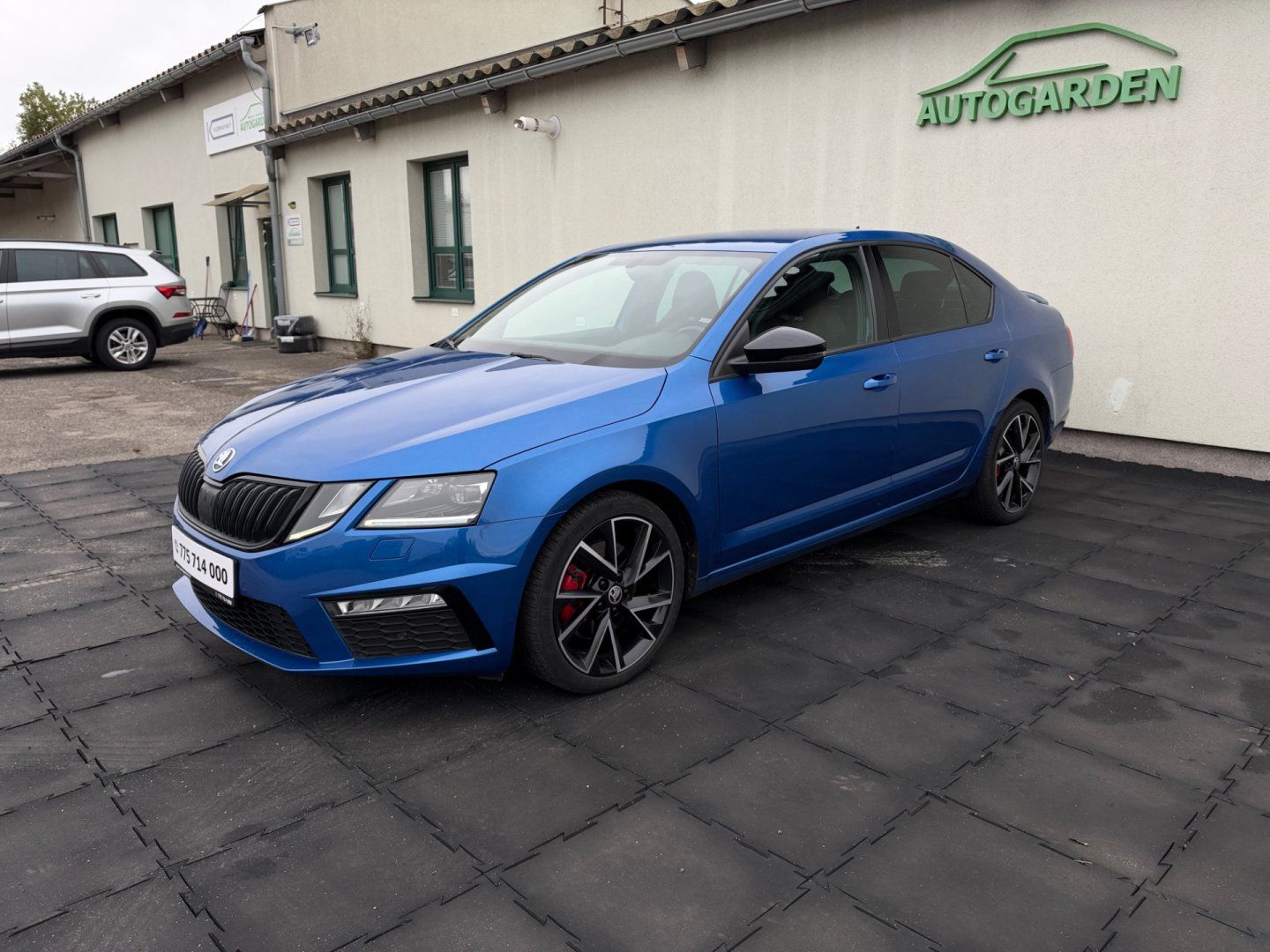 Škoda Octavia, RS 2.0TDi 135kW DSG ČR LED - fotka 3