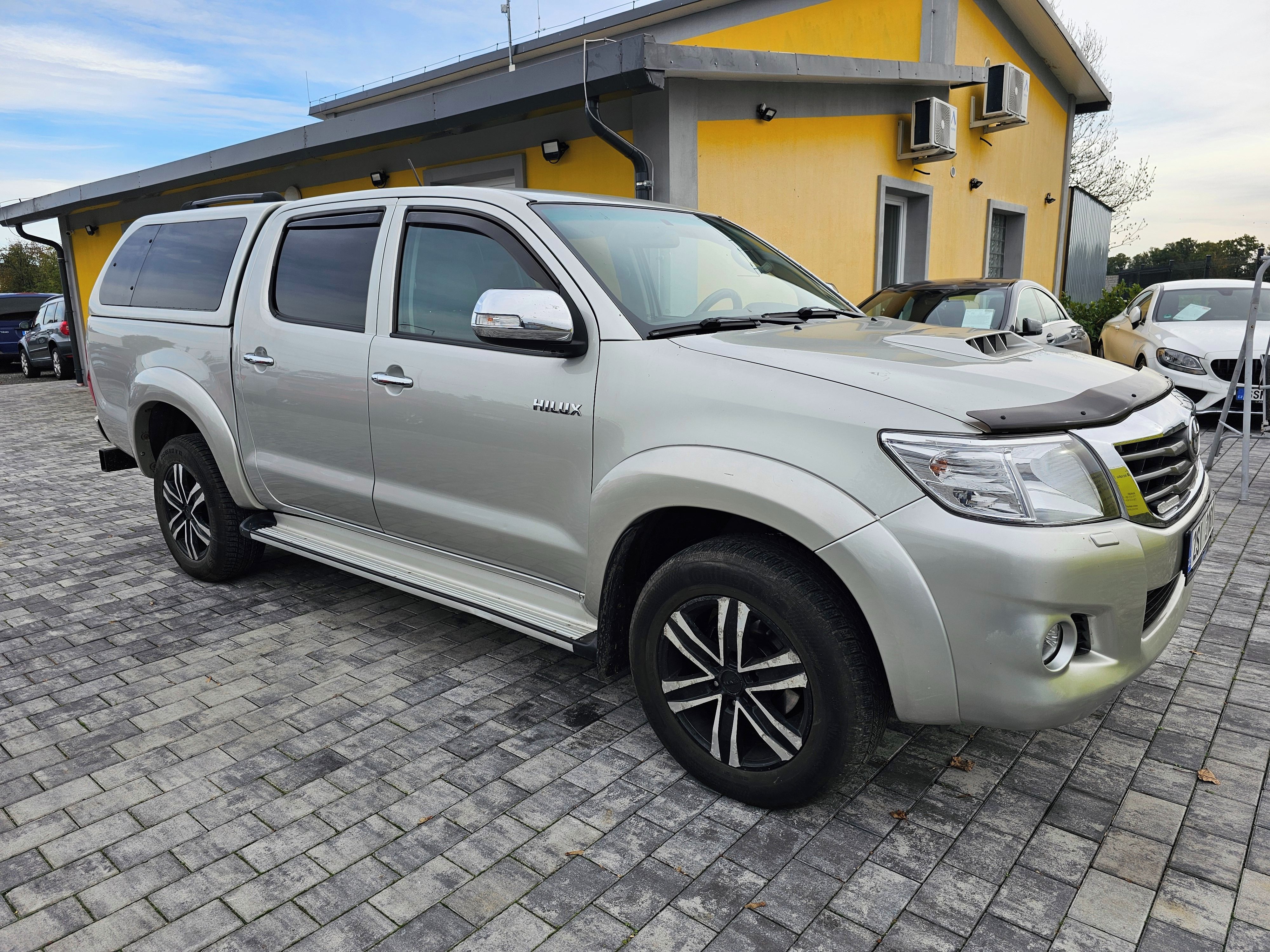Toyota Hilux, 2.5 D 106 kW - fotka 2
