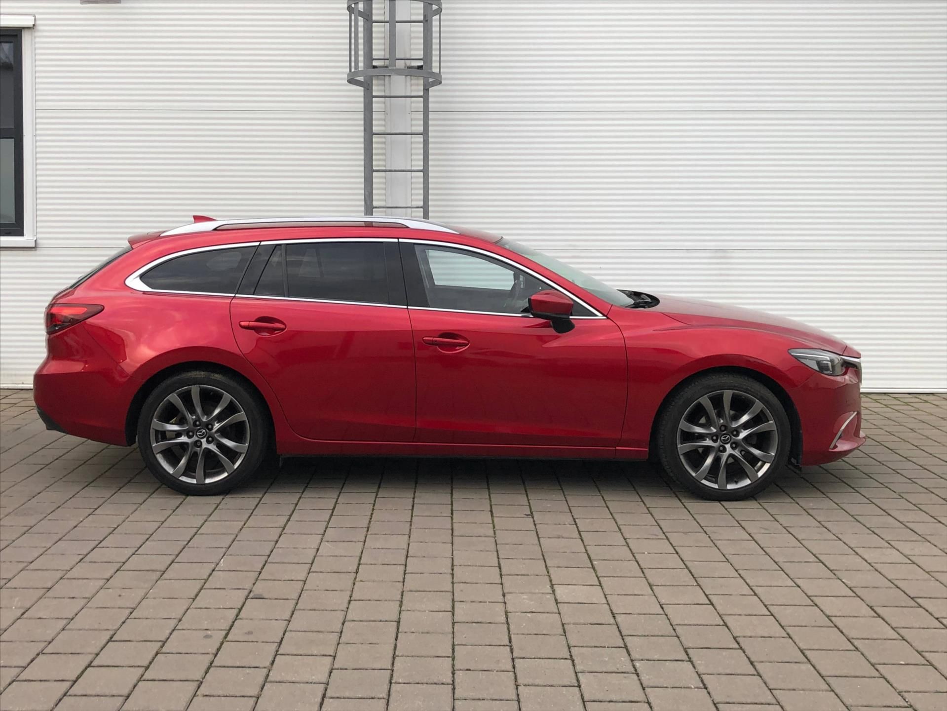 Mazda 6, 2,5 WGN Revolution Top G192k A - fotka 3