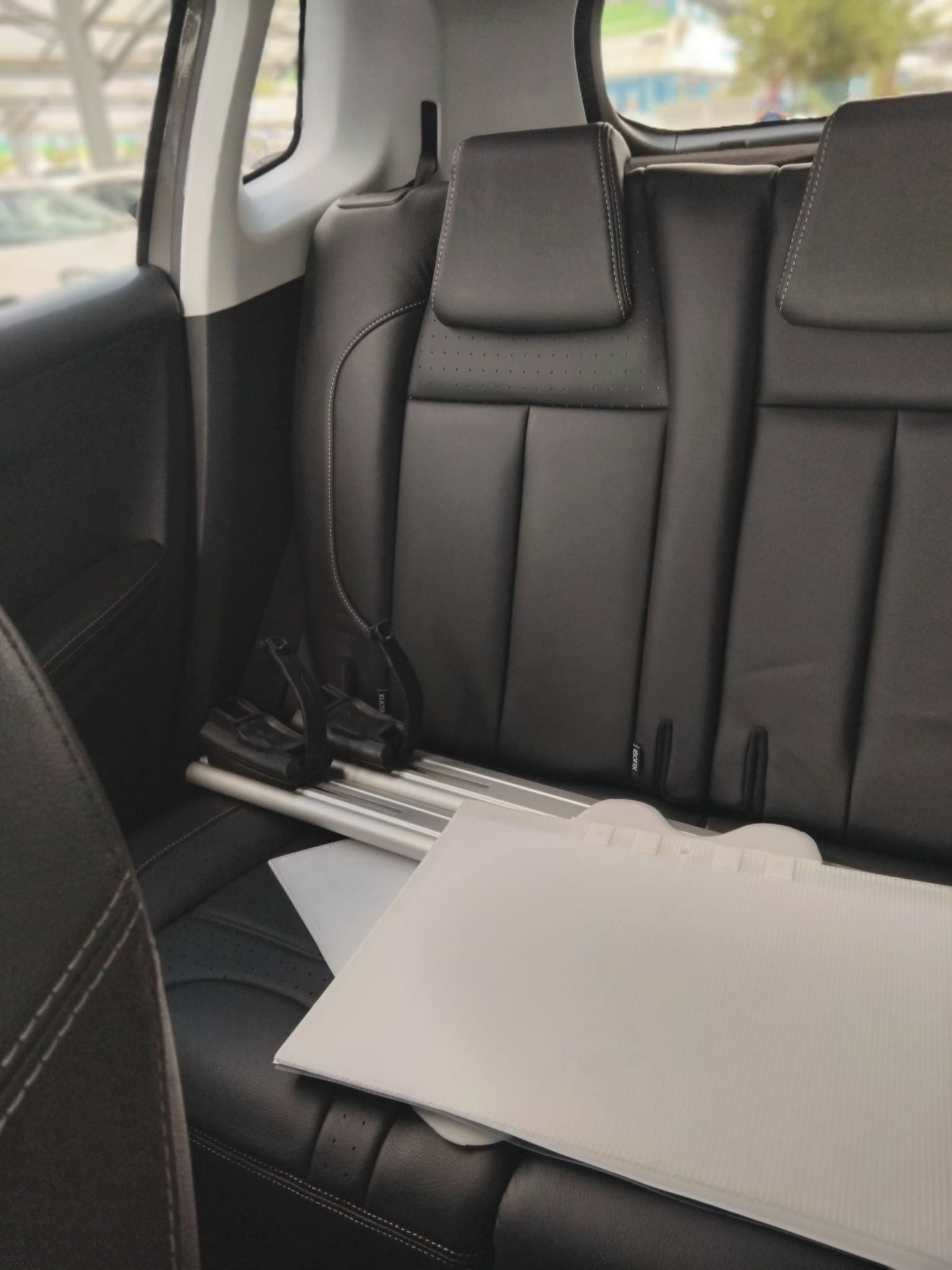 Peugeot 2008, 1,2 Puretech Servisováno - fotka 6