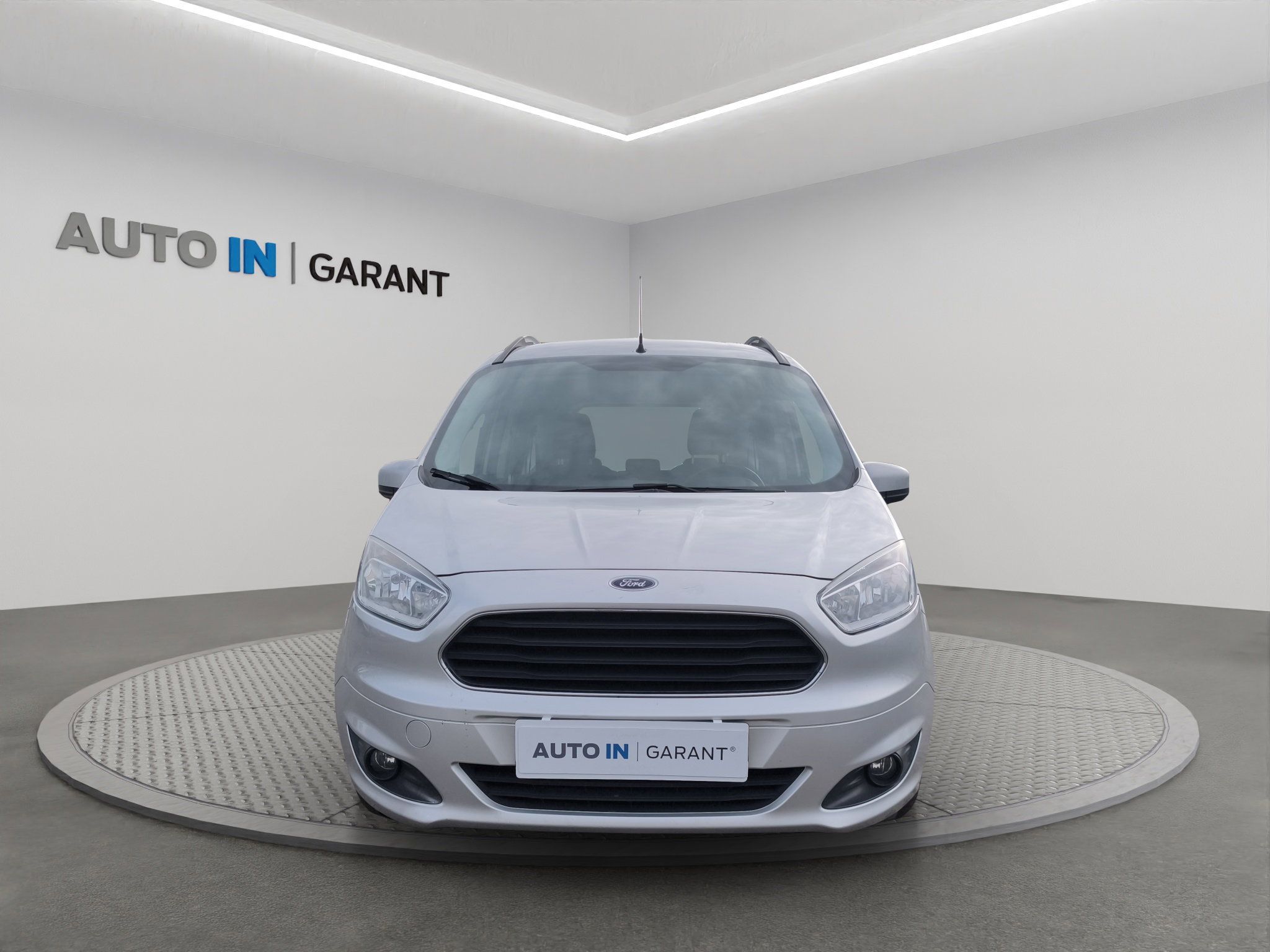 Ford Tourneo Courier, TREND 1.0 EcoBoost 74kW, ČR - fotka 2
