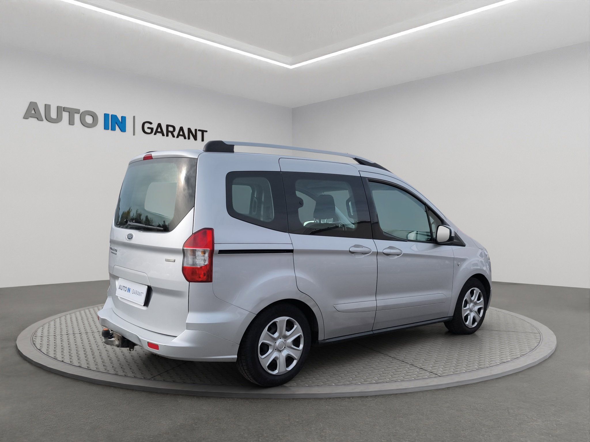 Ford Tourneo Courier, TREND 1.0 EcoBoost 74kW, ČR - fotka 5