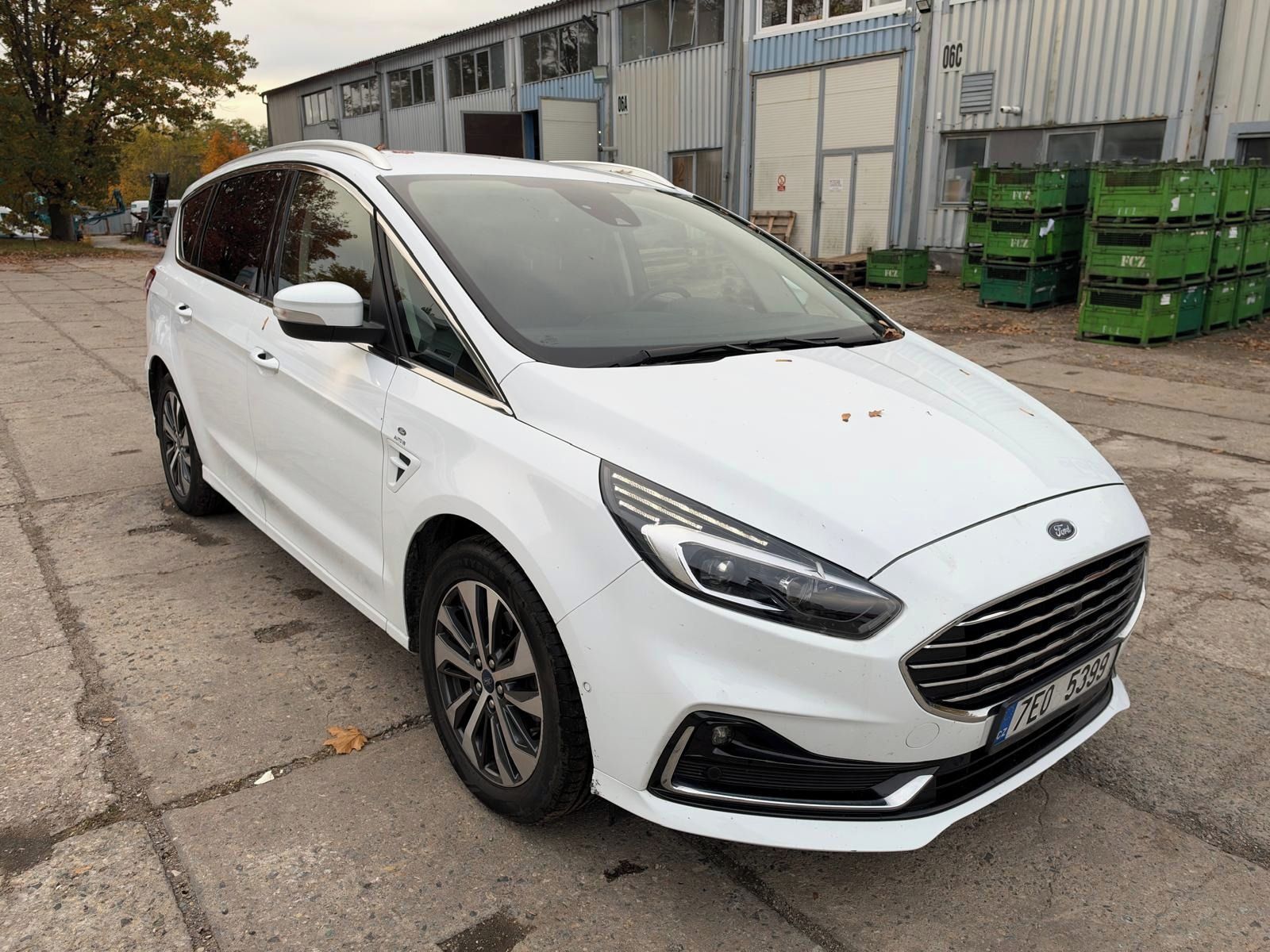Ford S-MAX, 2,5 hybrid, 7 míst - fotka 4