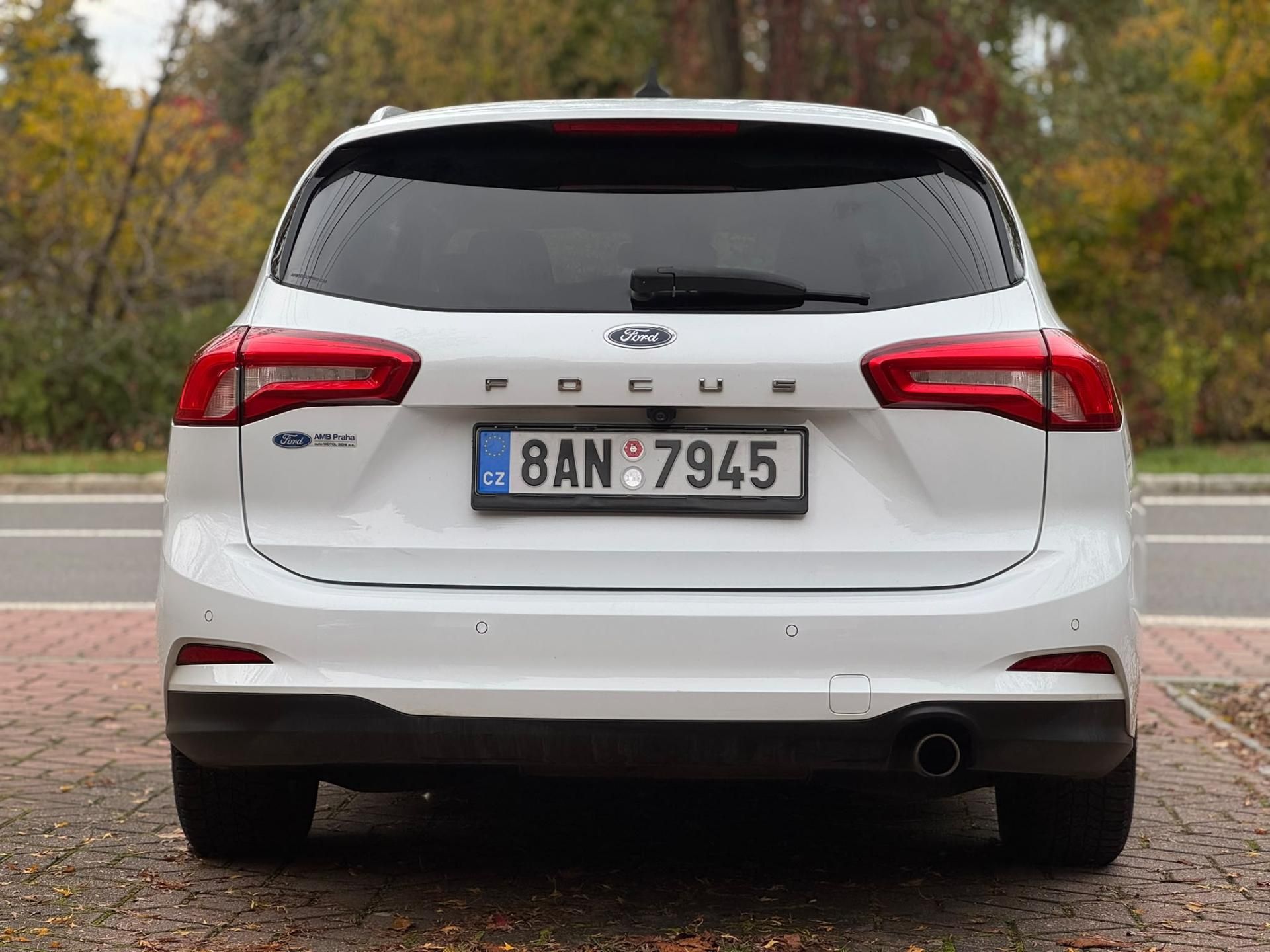 Ford Focus, 1.5 TITAN. ČR 1.MAJ NEBOURÁNO - fotka 5