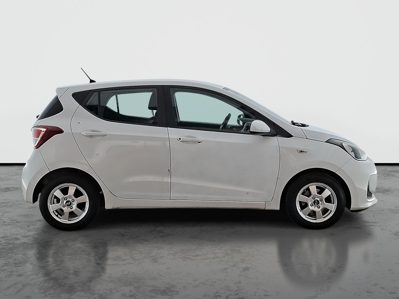 Hyundai i10, 1.0, LPG, Klima, rezervace - fotka 6