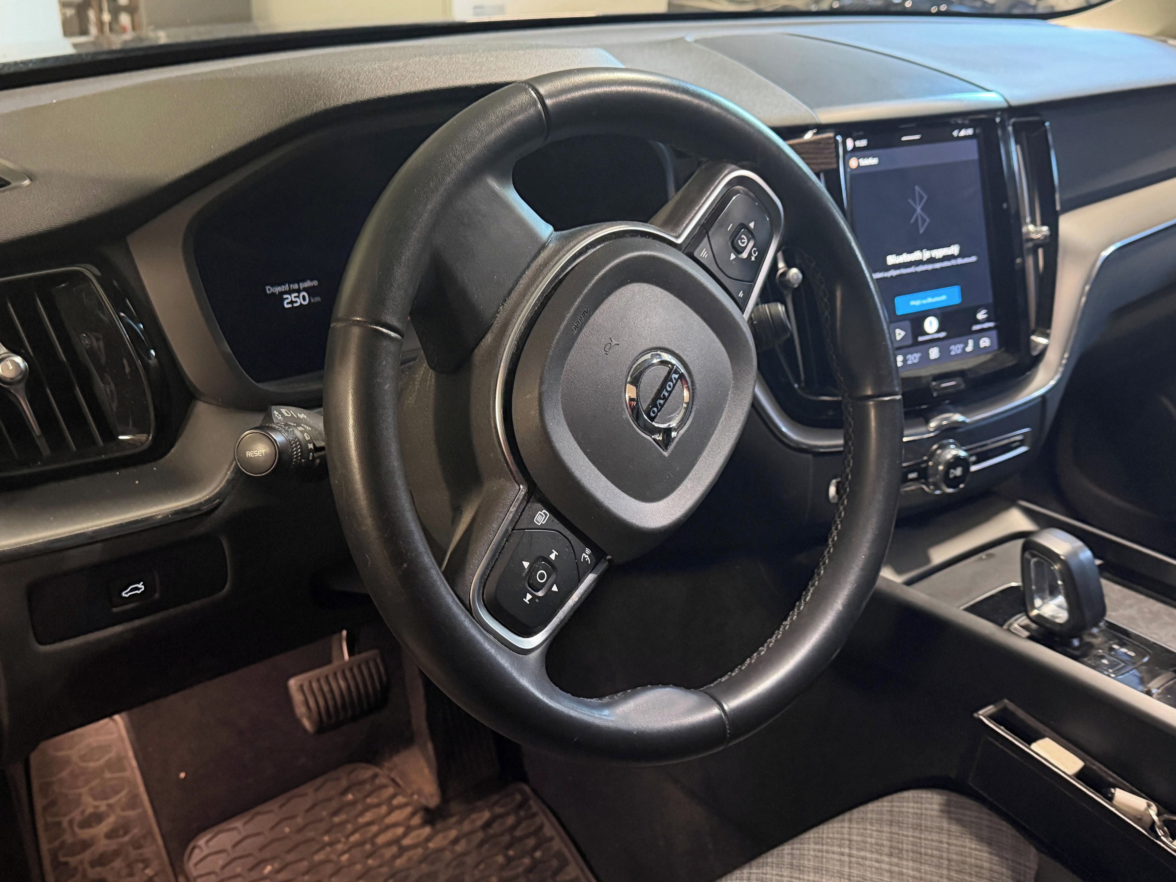 Volvo XC60, Prodám Volvo XC 60  Hybrid - fotka 5