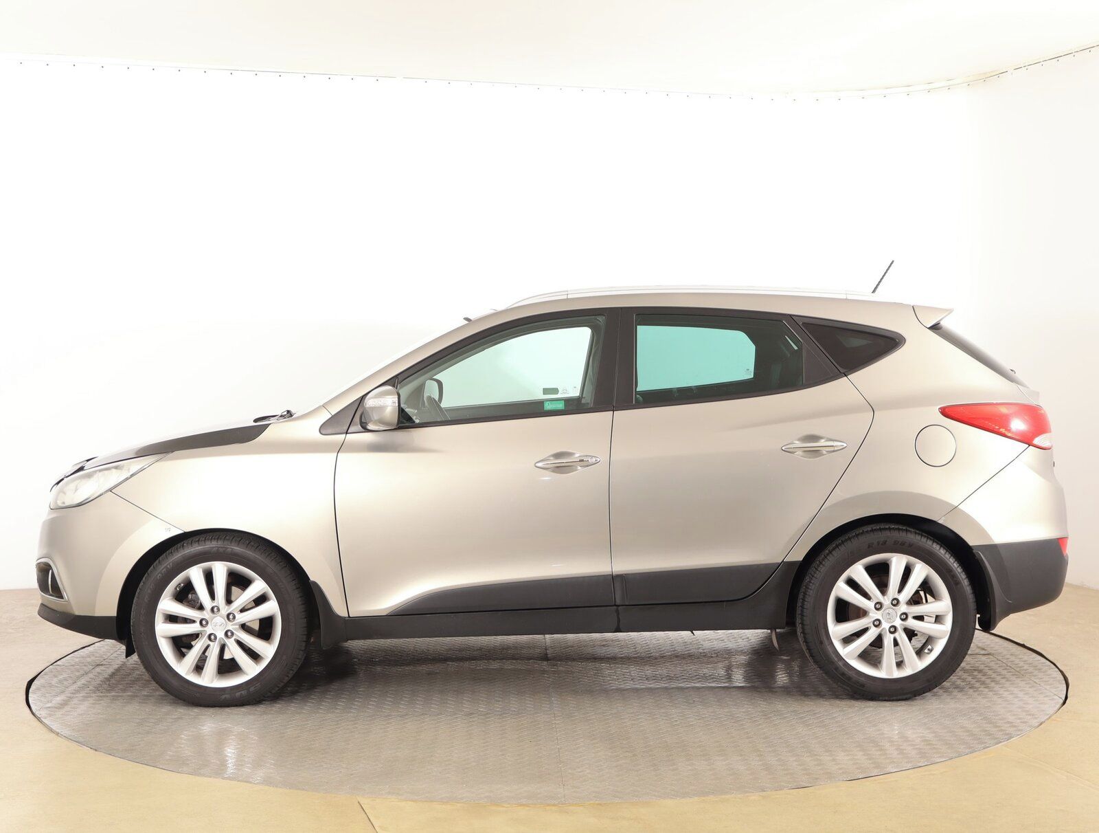 Hyundai ix35, 2.0 CRDi, 4X4, Serv.kniha - fotka 3