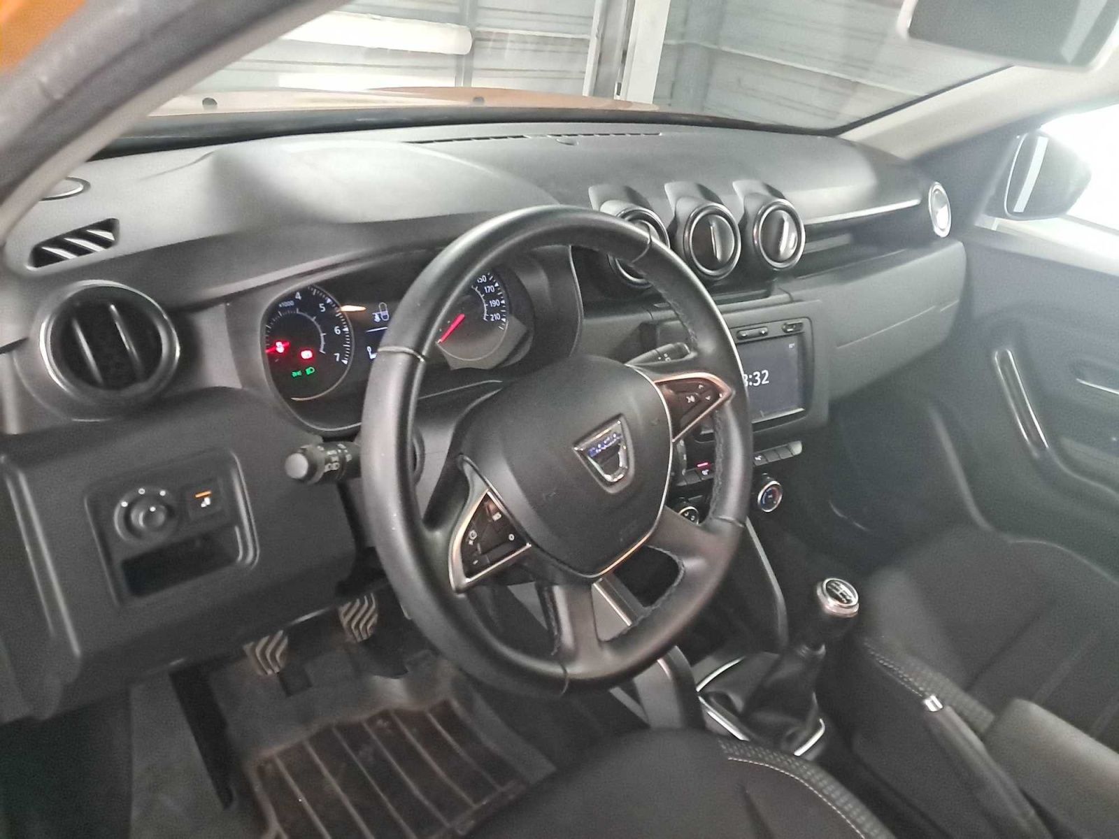 Dacia Duster, 1.6 SCe, Serv.kniha, Navi - fotka 3