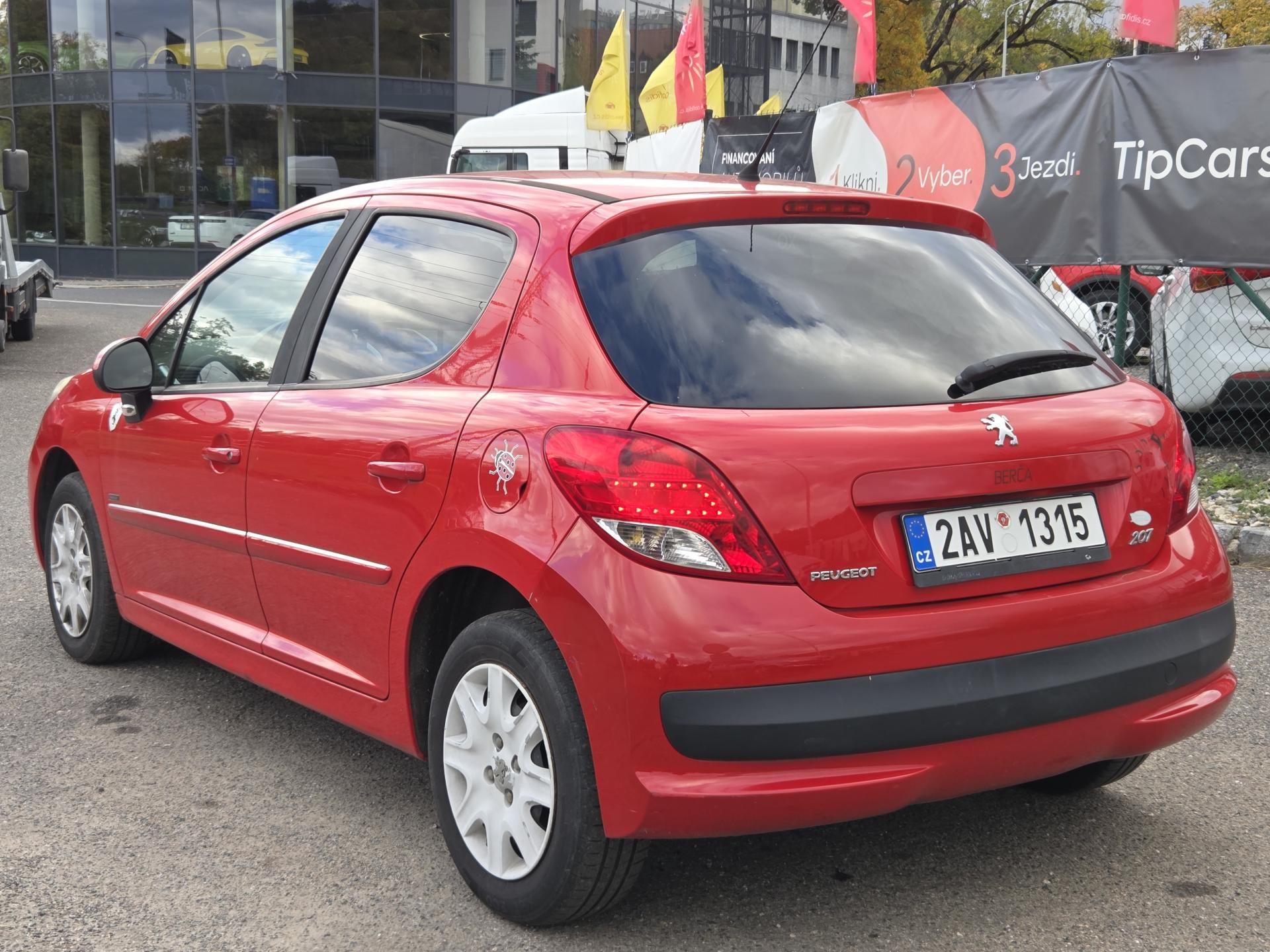 Peugeot 207, 1,4i lze i na splátky VŠEM! - fotka 6