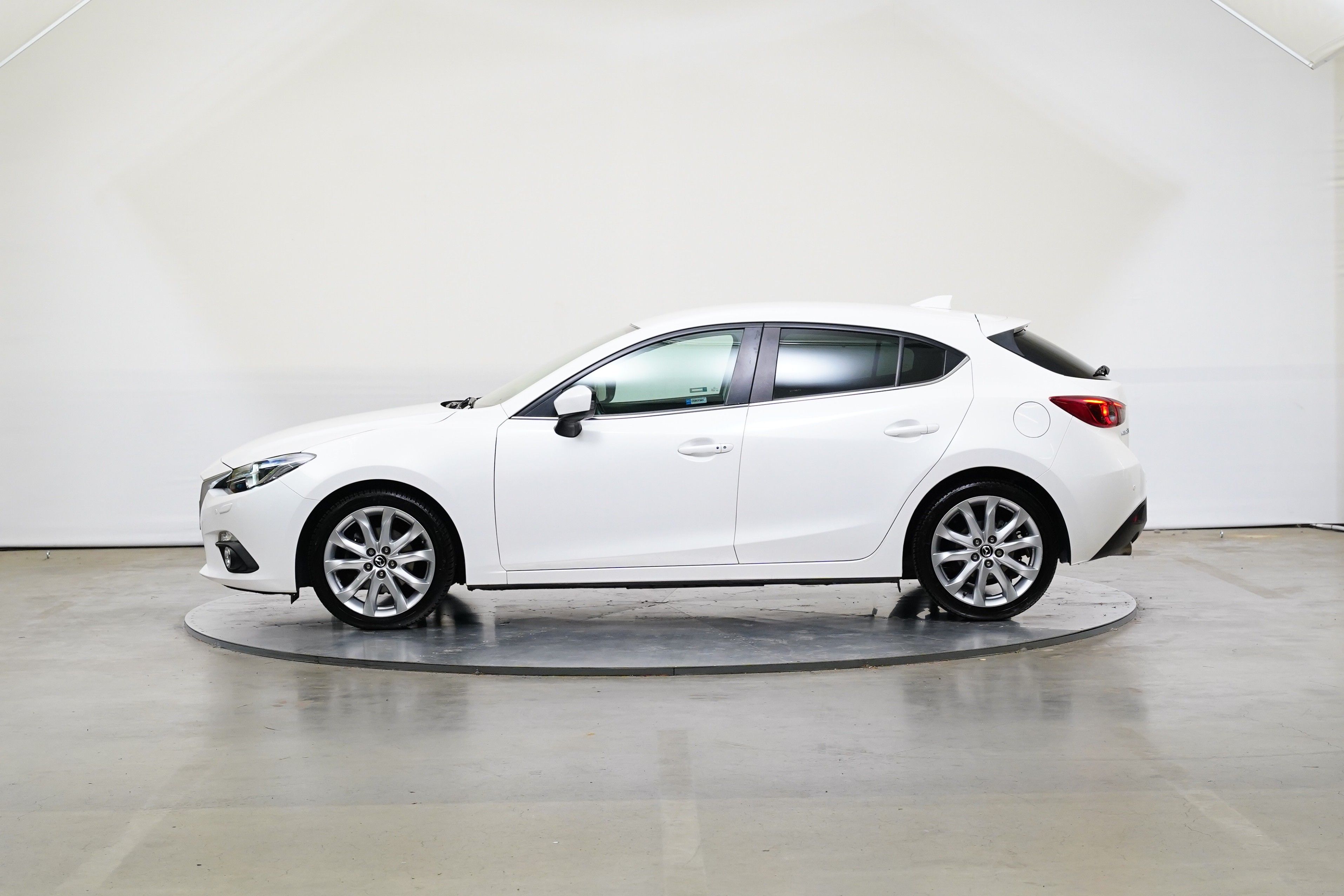 Mazda 3, 2.0 SkyActiv 88 kW - fotka 3