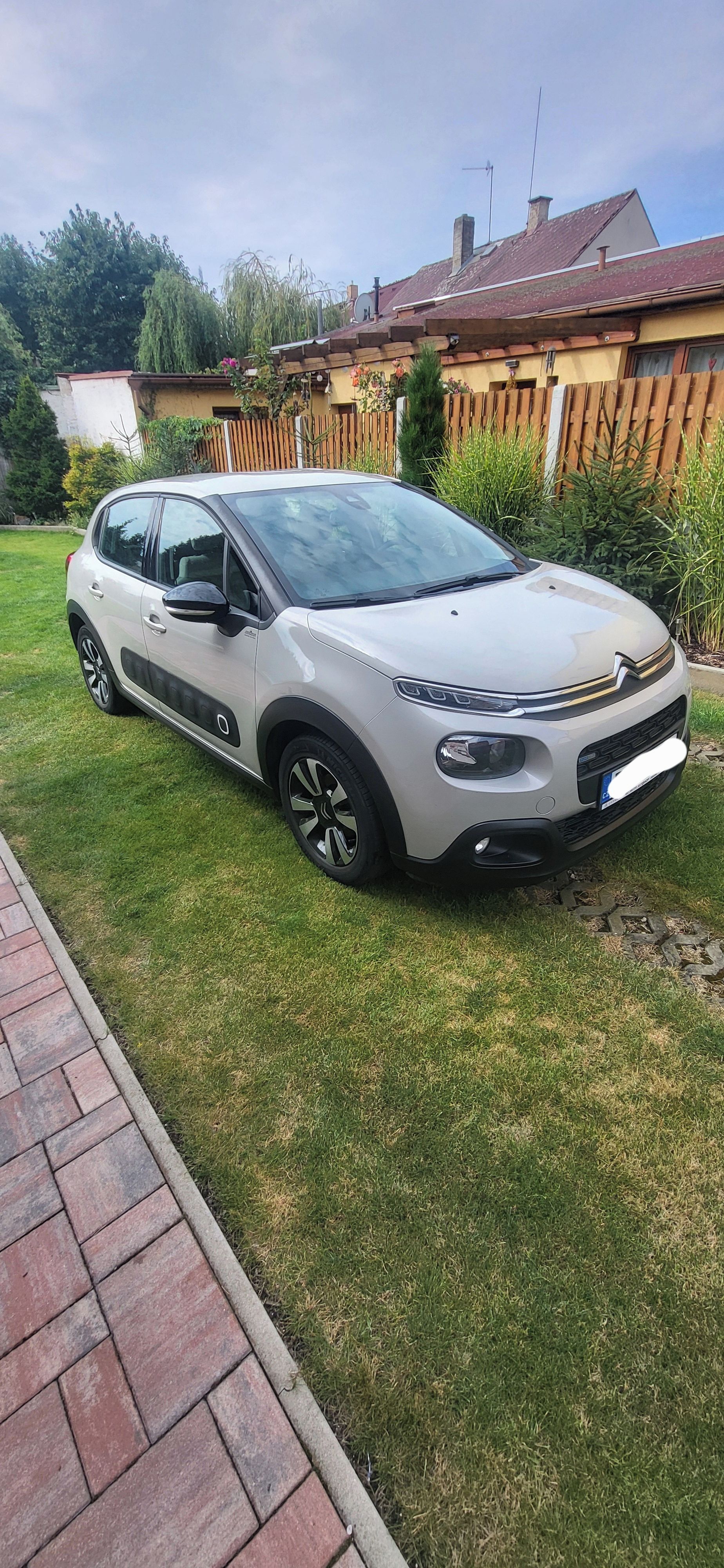 Citroën C3, Citroen C3 1.2 Pure Tech MAN S - fotka 2