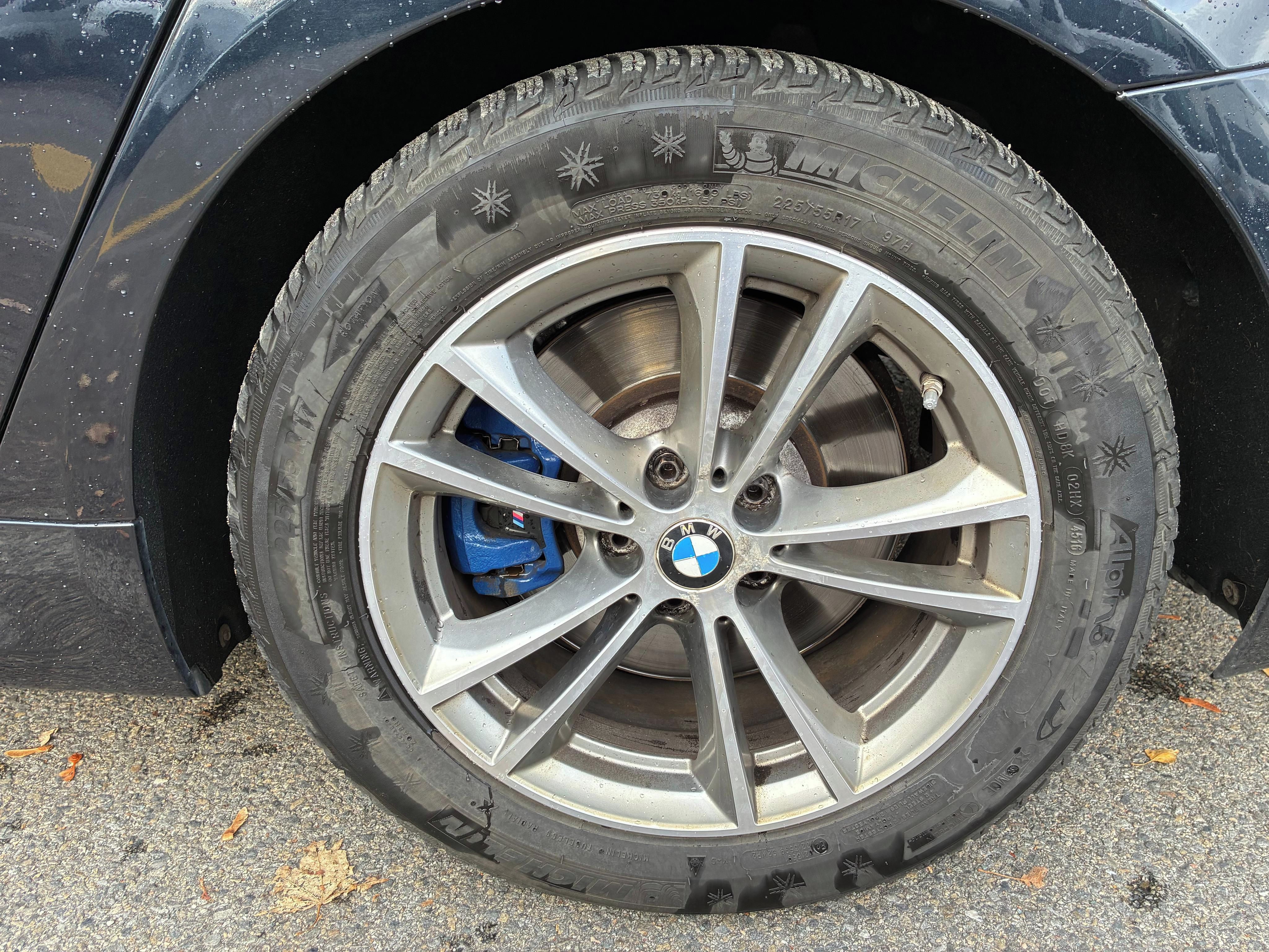 BMW Řada 5, 530d xDrive, M Packet - fotka 4