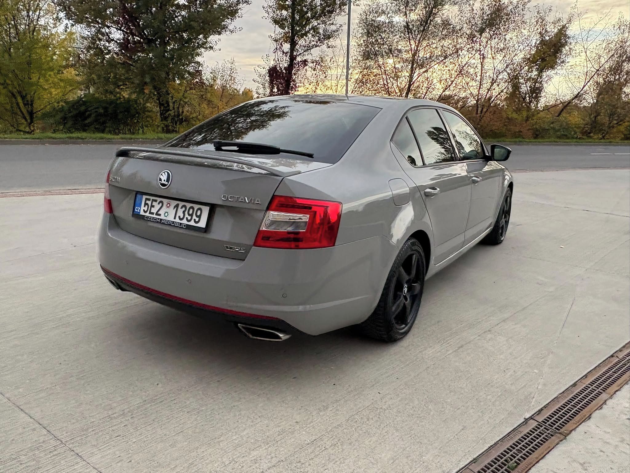 Škoda Octavia, Škoda Octavia III RS 2.0 TSI - fotka 5