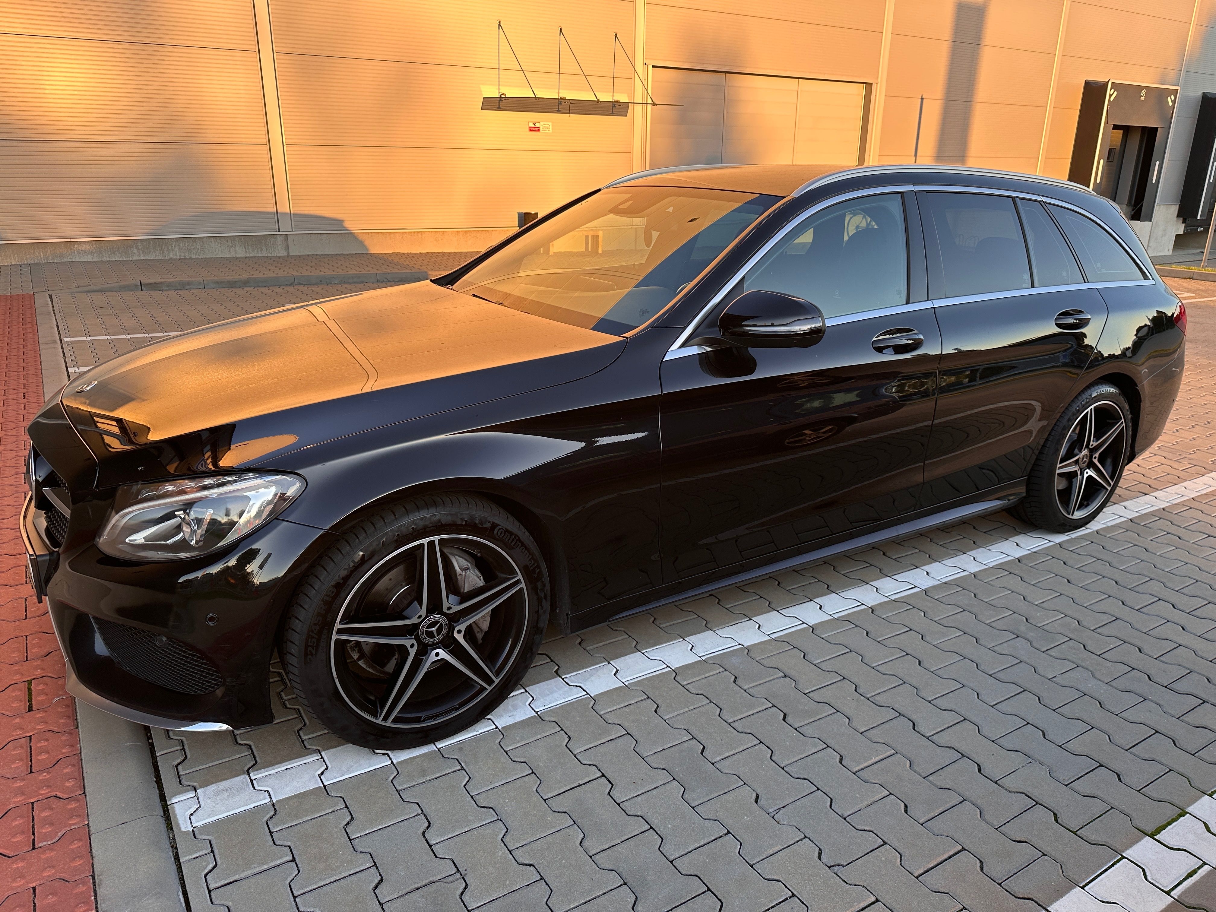 Mercedes-Benz Třídy C, Mercedes Benz W205 C220 9g - fotka 2