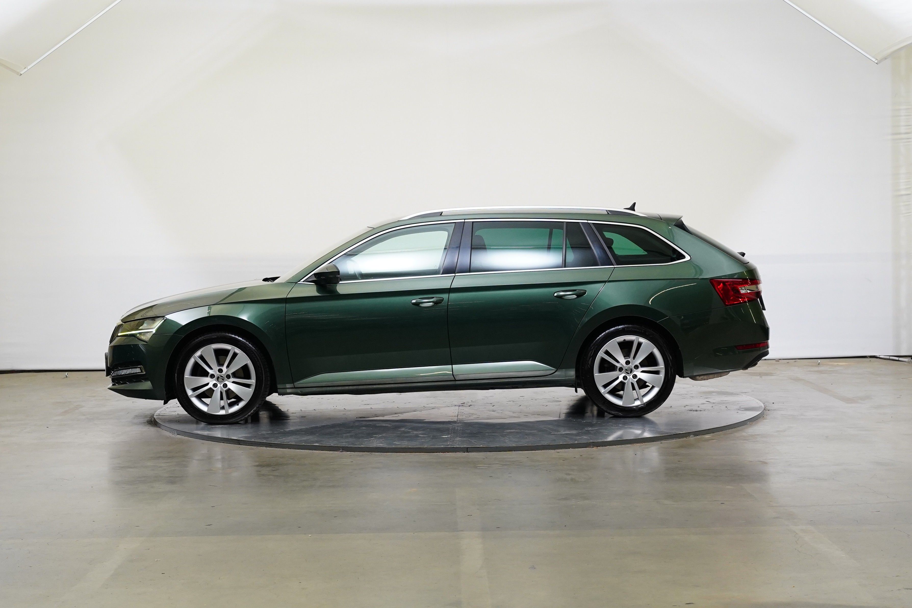 Škoda Superb, 2.0 TSI 140 kW STYLE DSG - fotka 3