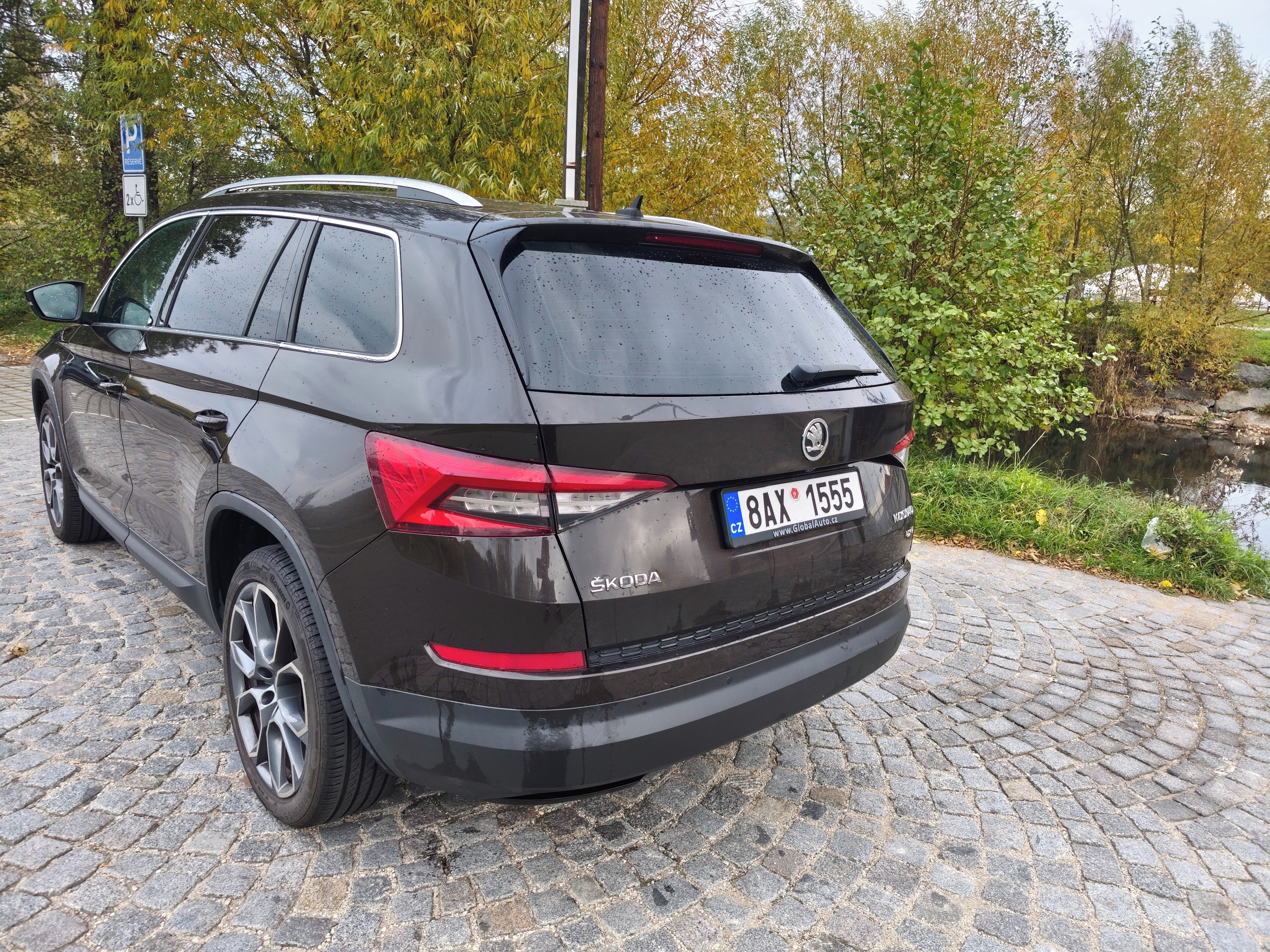 Škoda Kodiaq, Style + pěkná výbava navíc - fotka 3