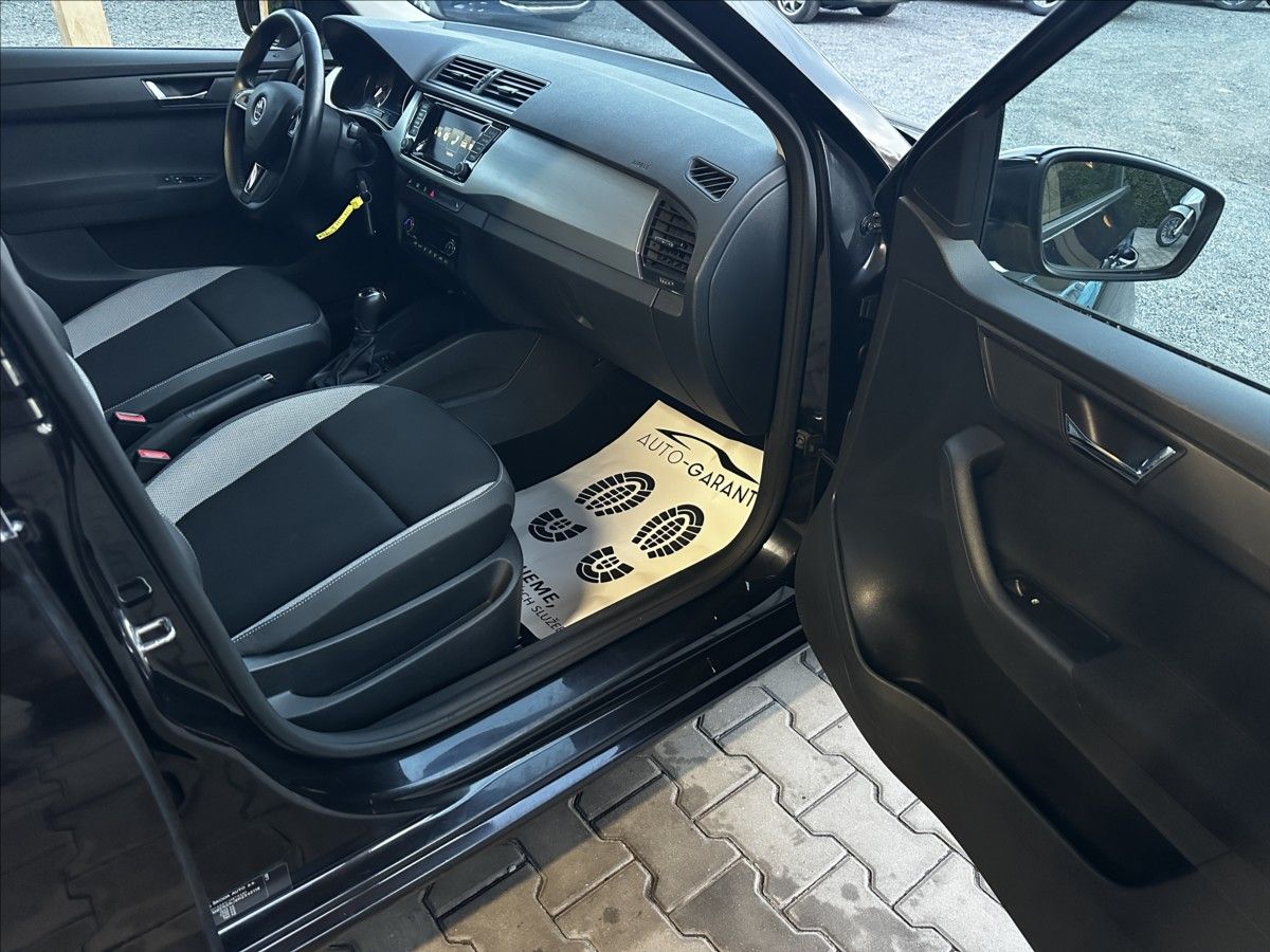Škoda Fabia, 1,2 TSi 81KW DSG STYLE - fotka 6