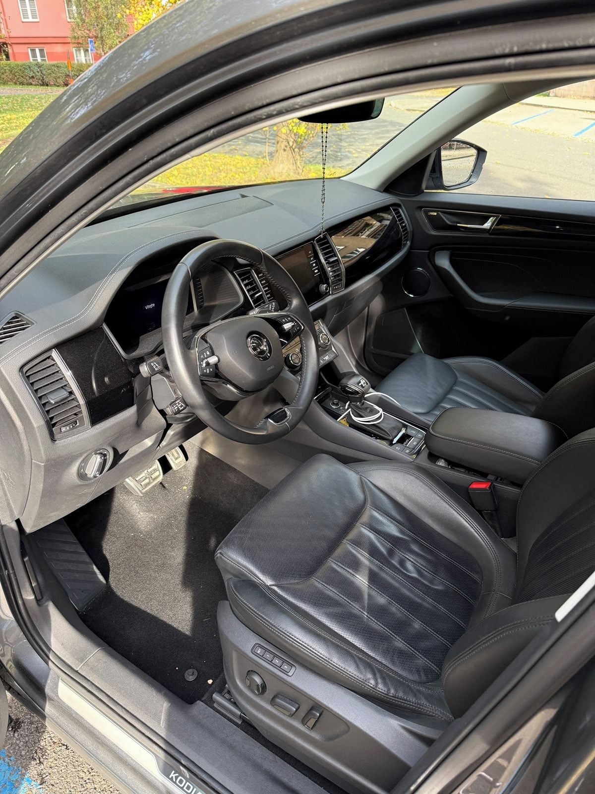 Škoda Kodiaq, Škoda Kodiaq 2.0TDI 147 kW 4x4 - fotka 4