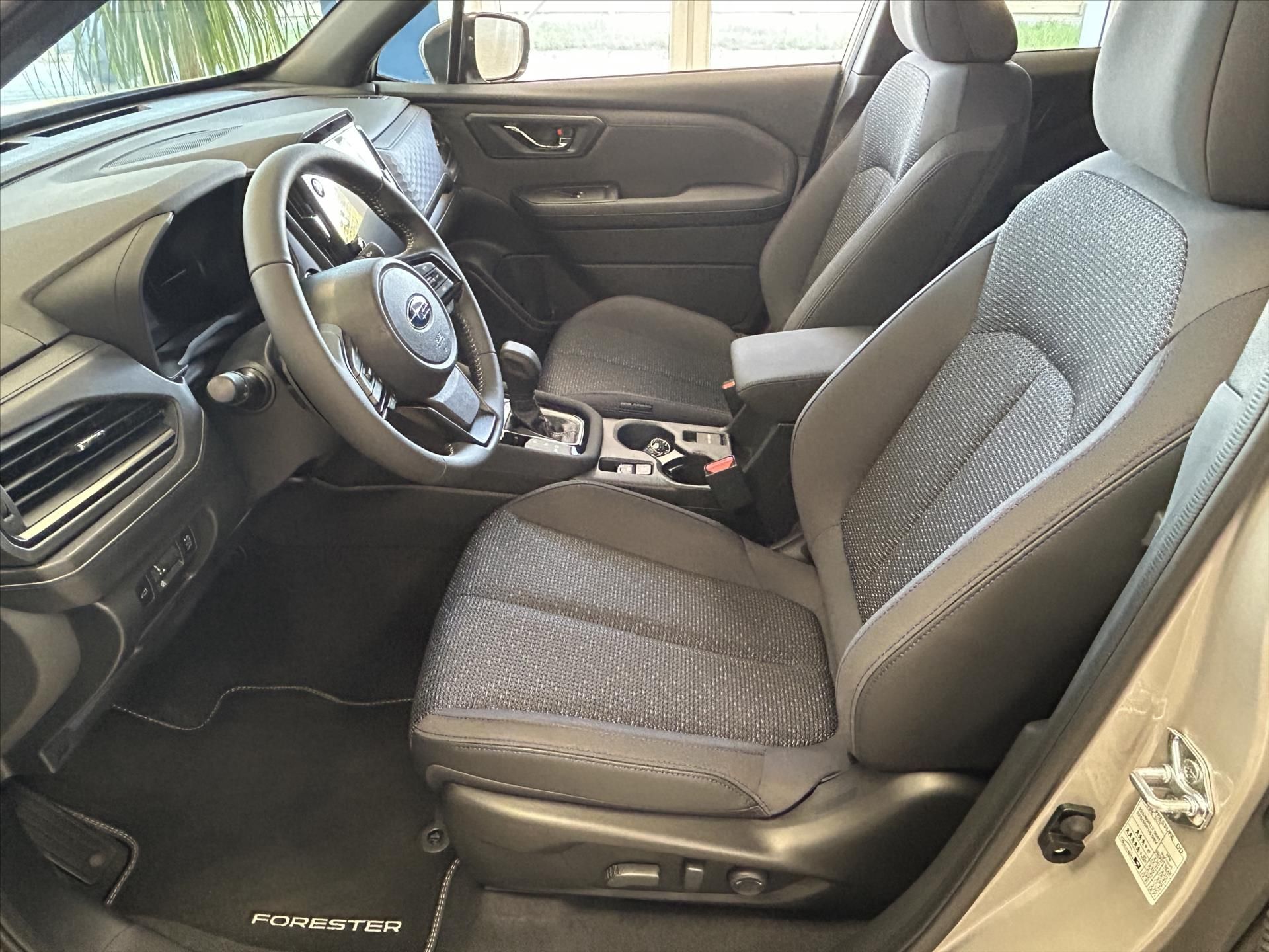 Subaru Forester, 2,0 Comfort - fotka 6