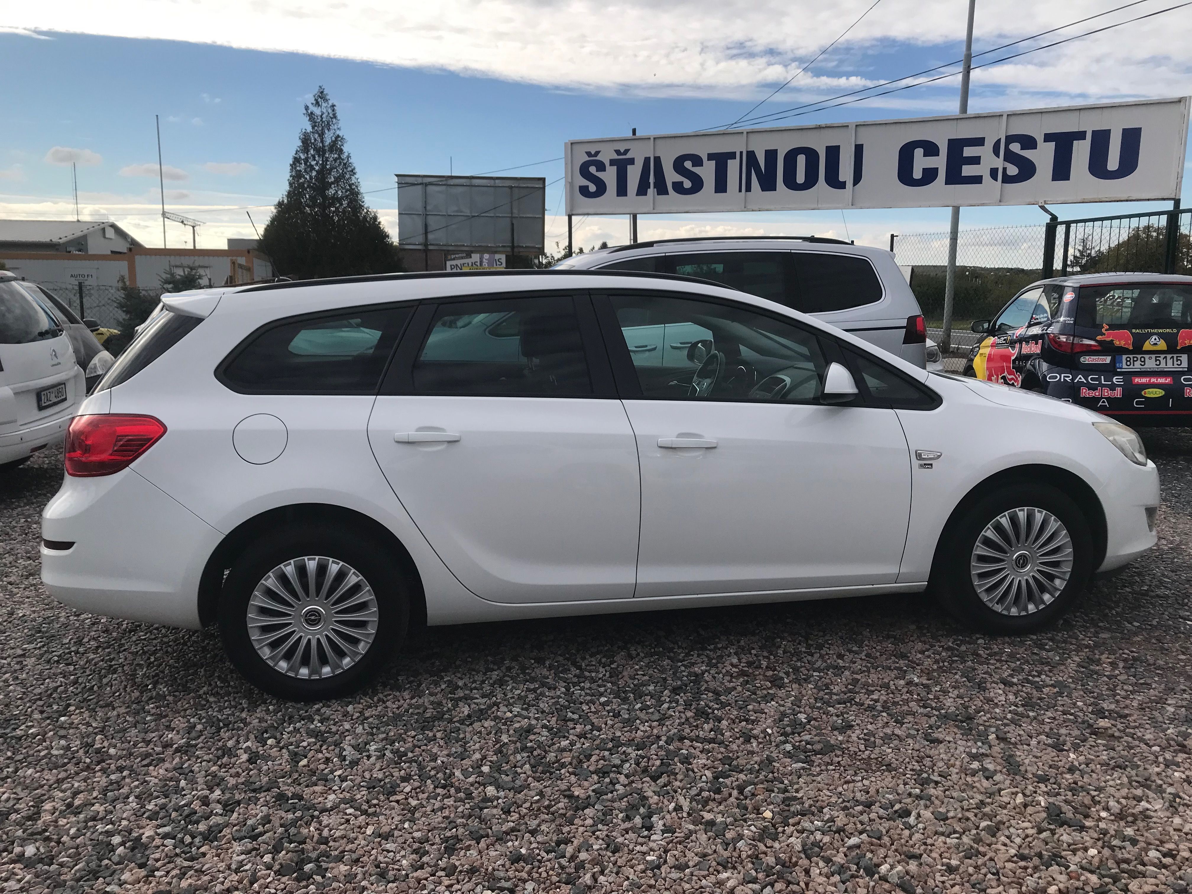 Opel Astra, 1.4i 74 KW,KLIMA ,TEMPOMAT... - fotka 4