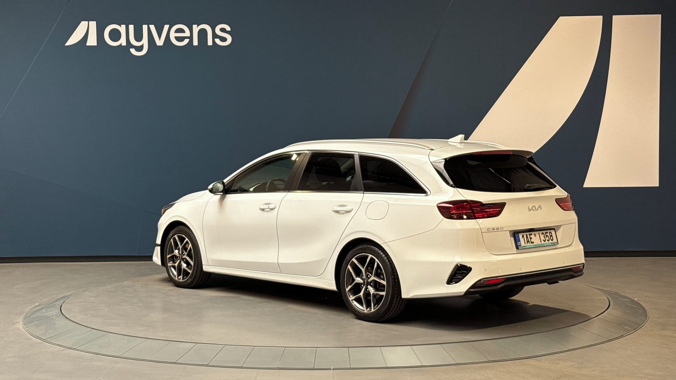 Kia Cee´d, 1.5 T-GDI 103kW Top SW DCT - fotka 3