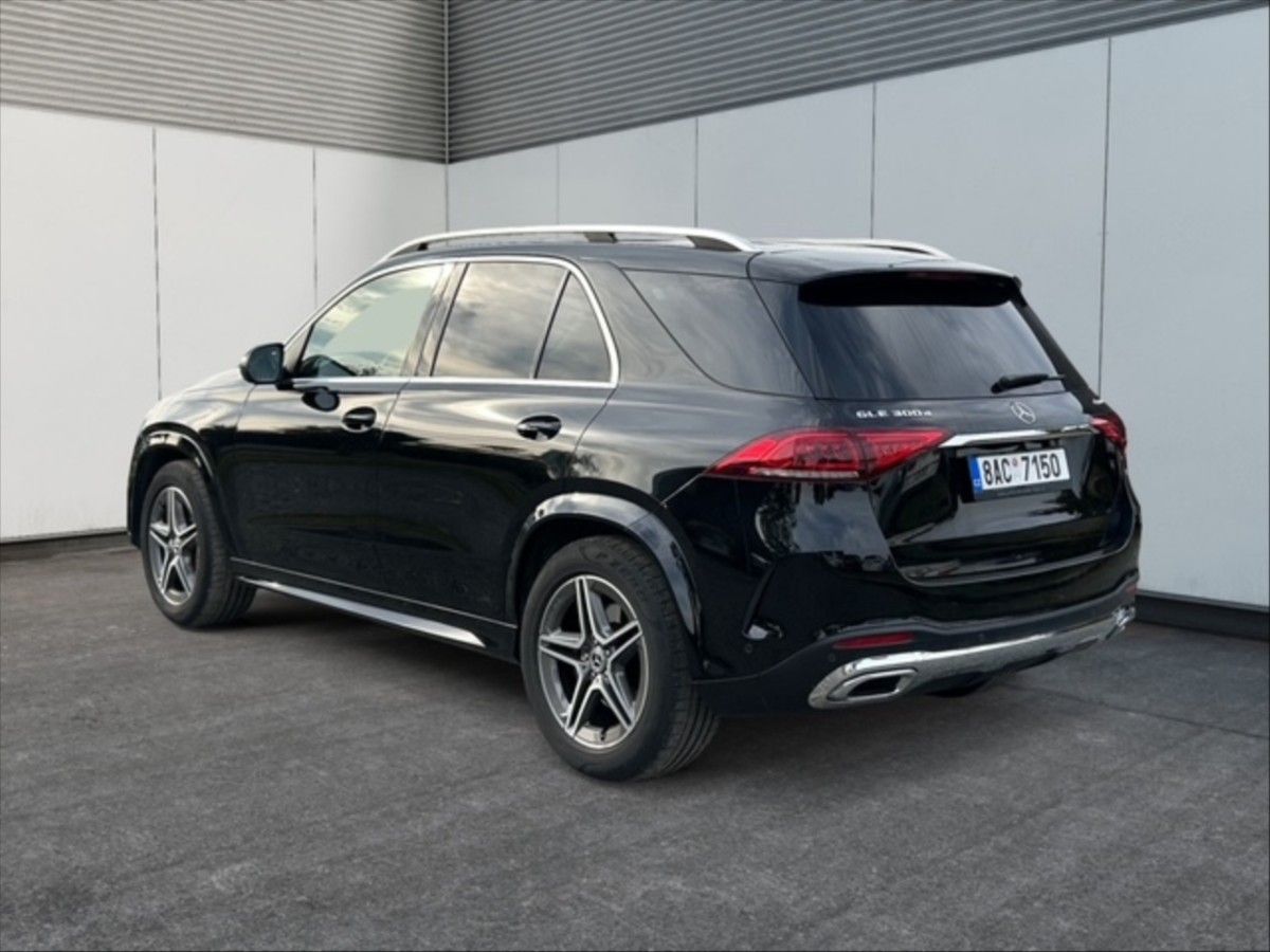 Mercedes-Benz GLE, 2,0 300d 4M AT - fotka 4