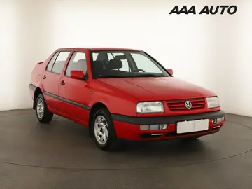 Volkswagen Vento, 1.8, ČR,1.maj, v dobrém stavu
