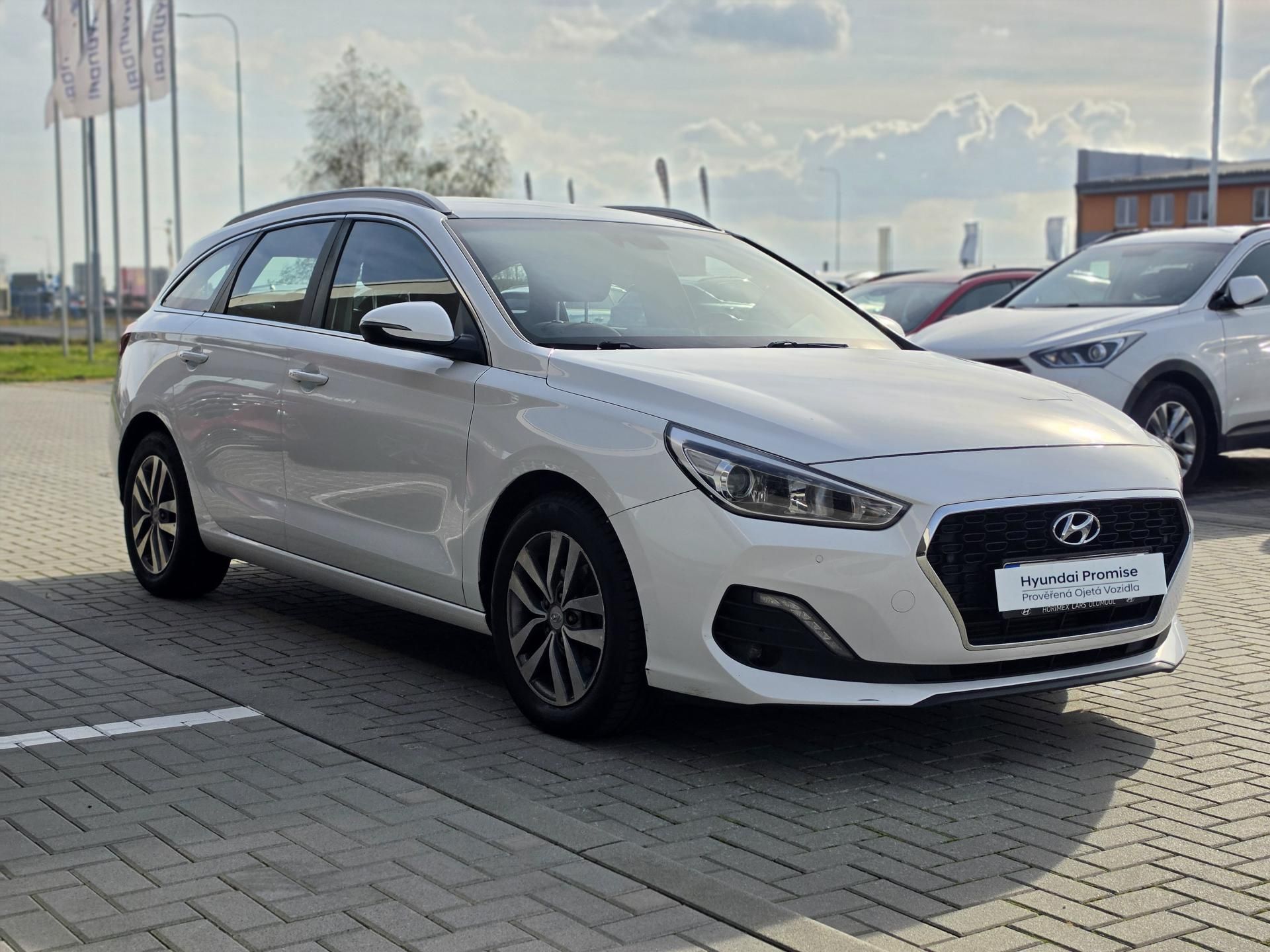 Hyundai i30, 1,4 TGDI 103kW STYLE NAV - fotka 6