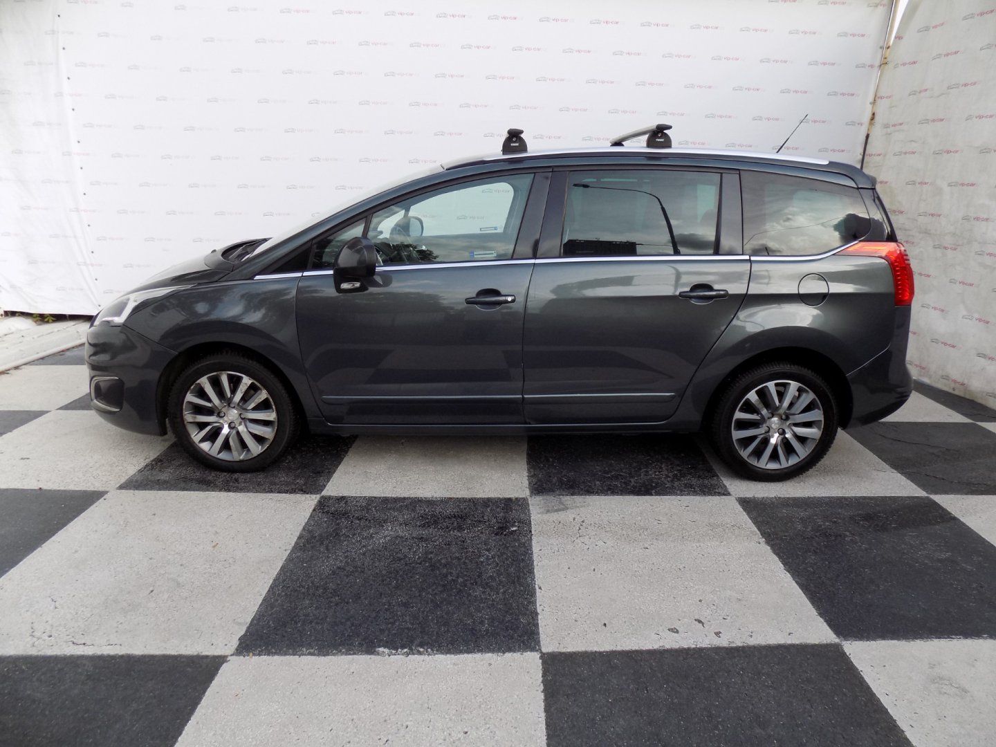 Peugeot 5008, 1.6Ti/LED/PANO/Head-up/Klima/ - fotka 2