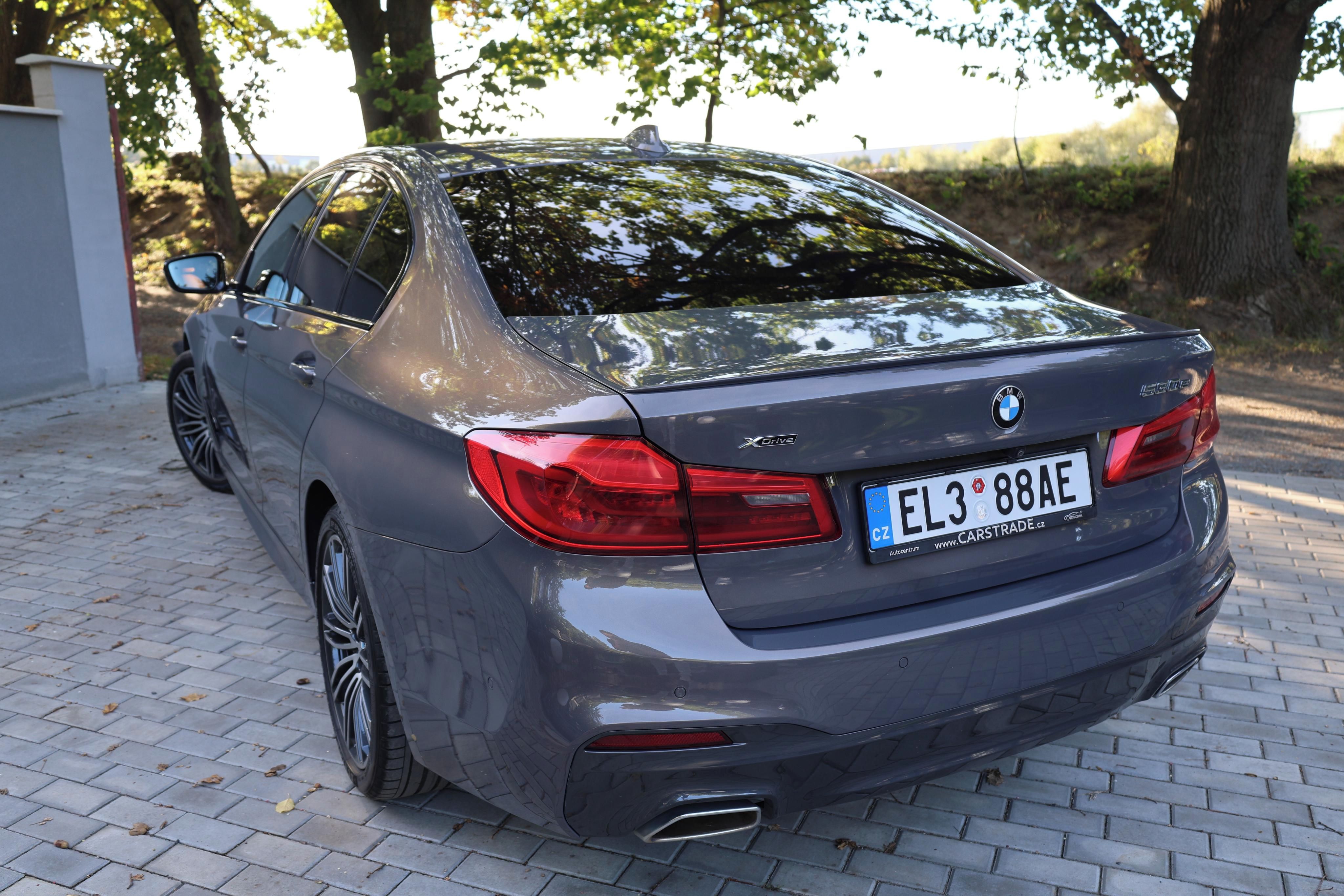 BMW Řada 5, 530e xDrive iPerformance - fotka 4