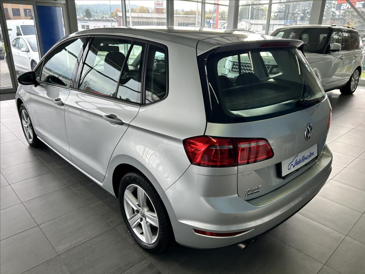 Volkswagen Golf Sportsvan, 1,4   TSI 92kW,SERVISKA,2.MAJ - fotka 4