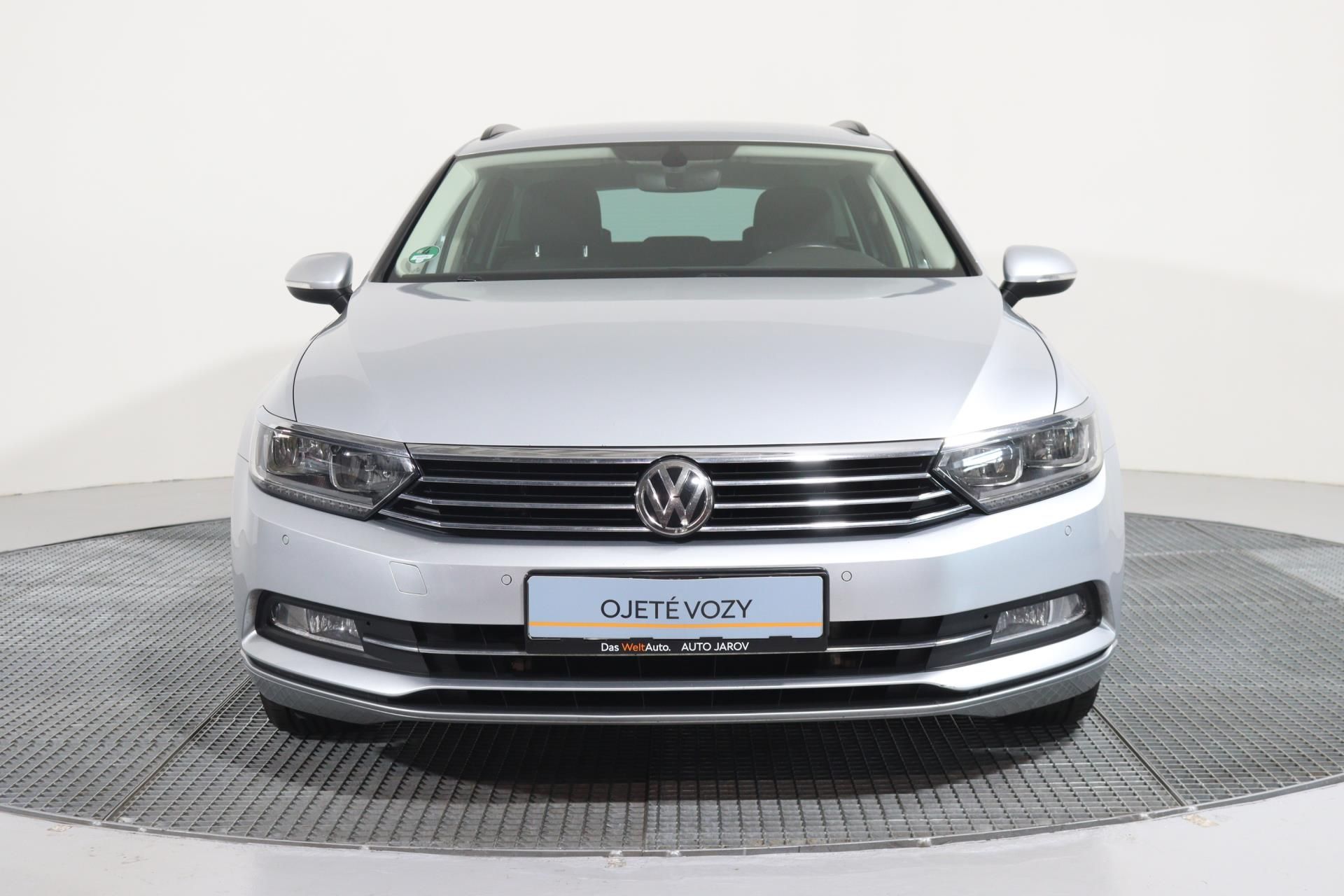 Volkswagen Passat, 2,0 TDI 110kW Comfortline DSG - fotka 4