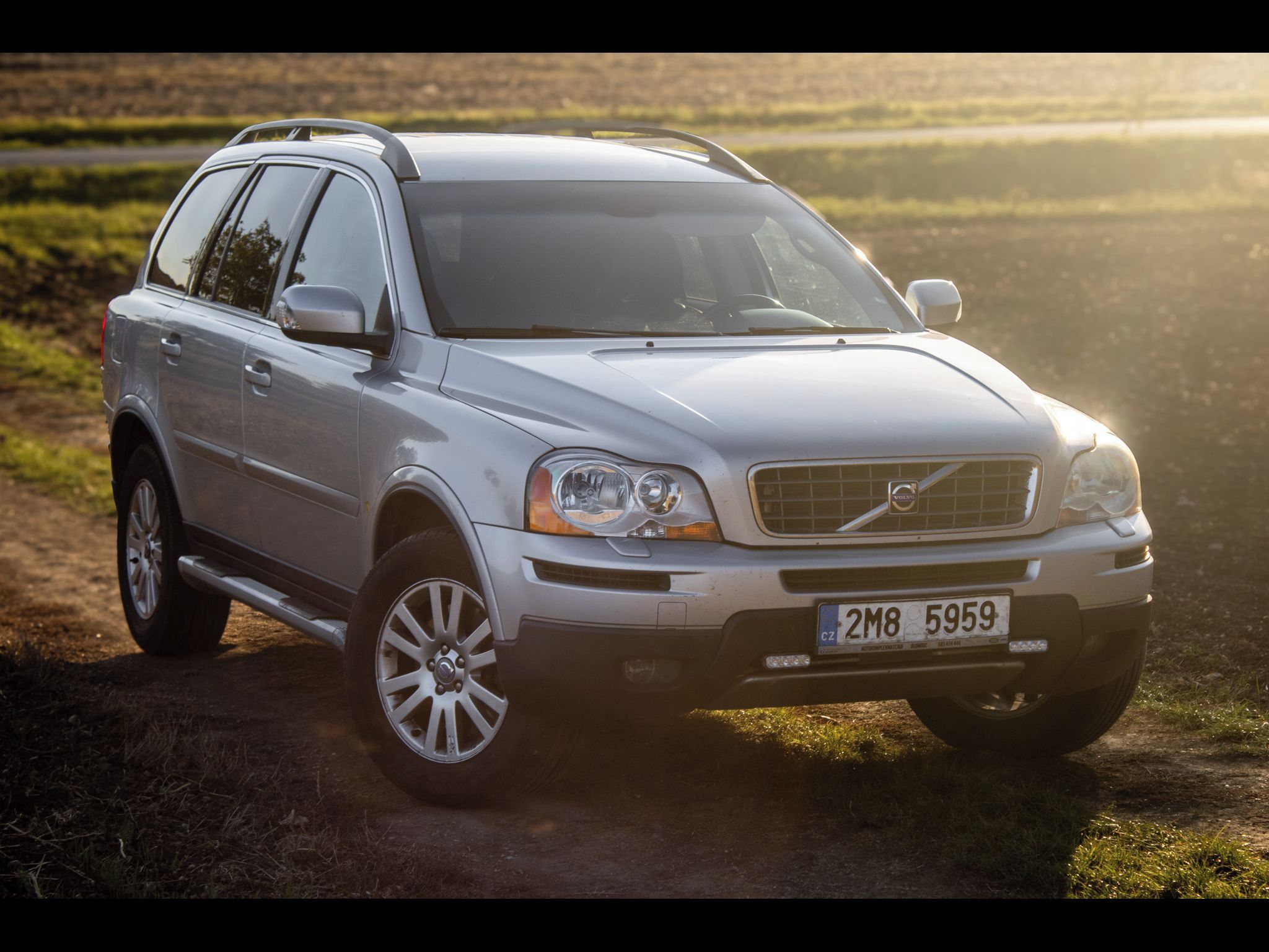 Volvo XC90, DVD, nezávislé topení, tažné. - fotka 3