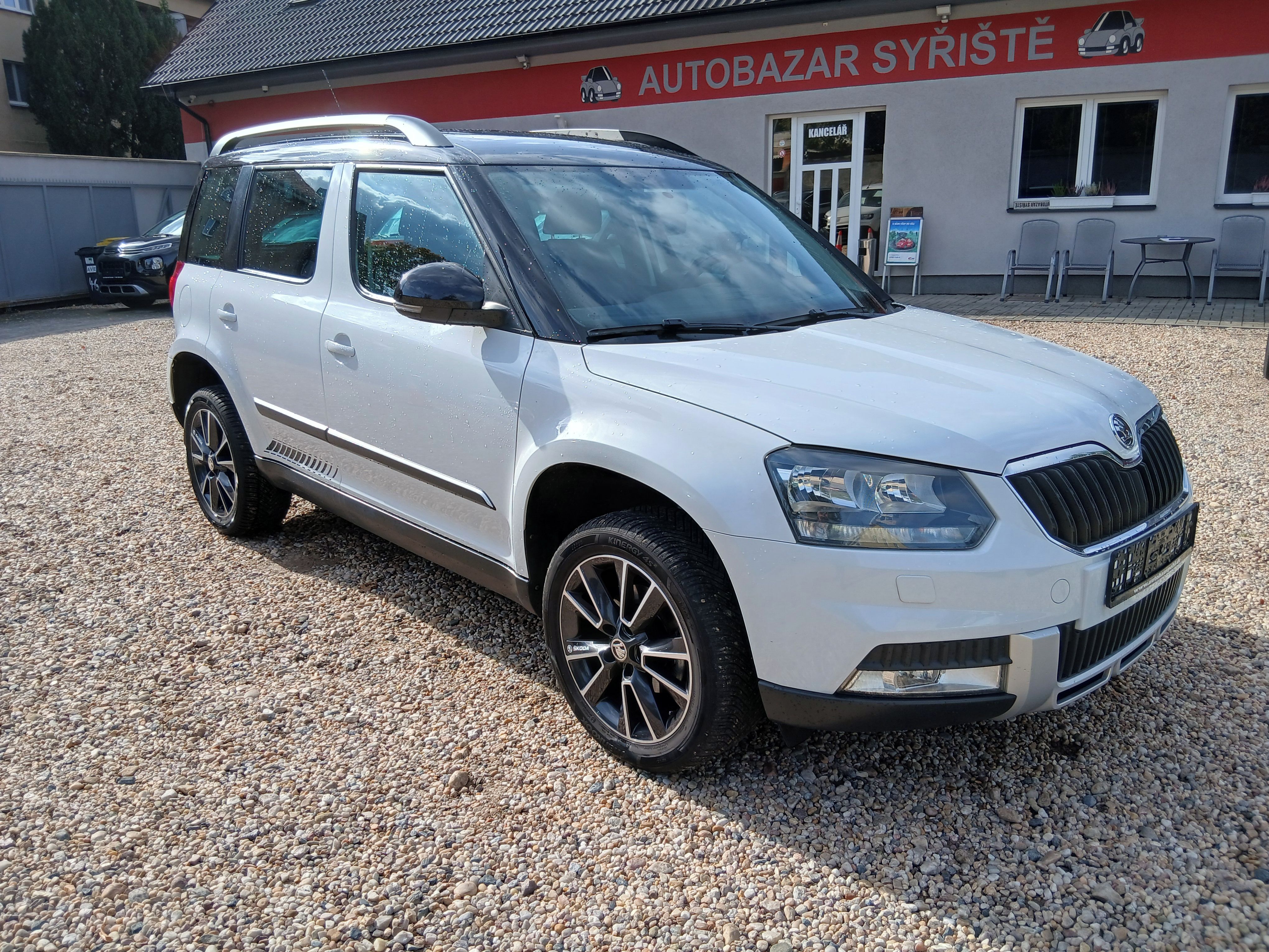 Škoda Yeti, 1.4TSi 90KW Ambi, S.Knih Tažné - fotka 3