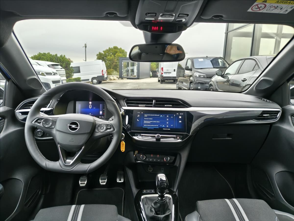 Opel Corsa, 1,2   PT 100k GS Line - fotka 3