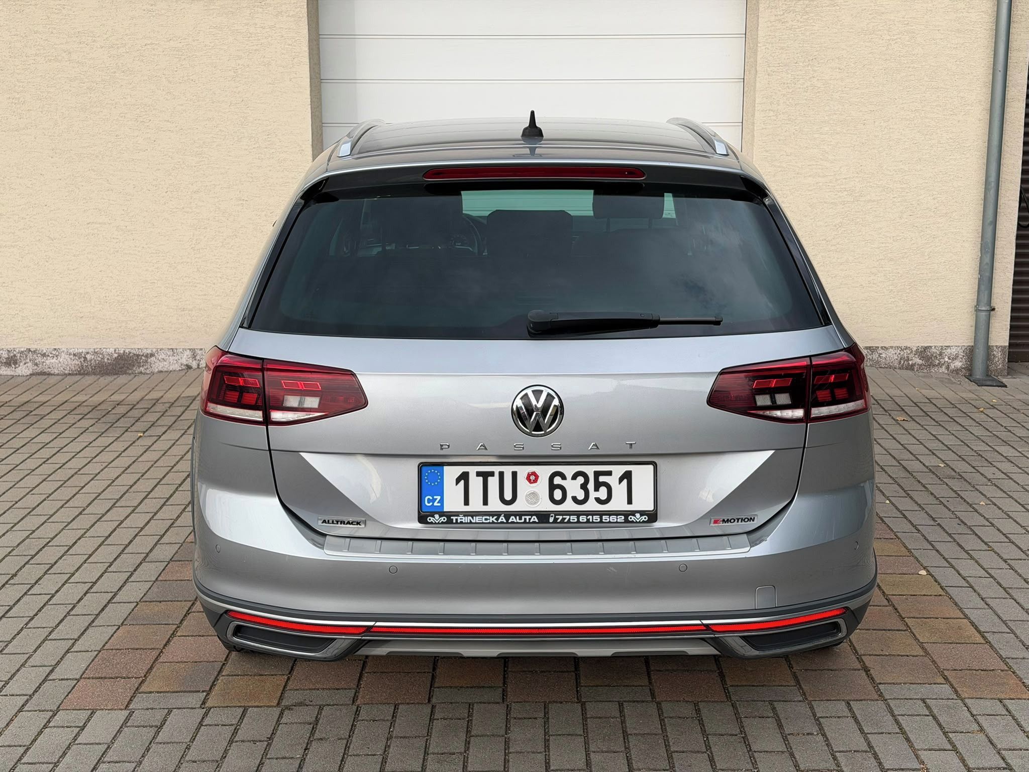 Volkswagen Passat, Alltrack 2.0 TDI 140 kW DSG 4M - fotka 5