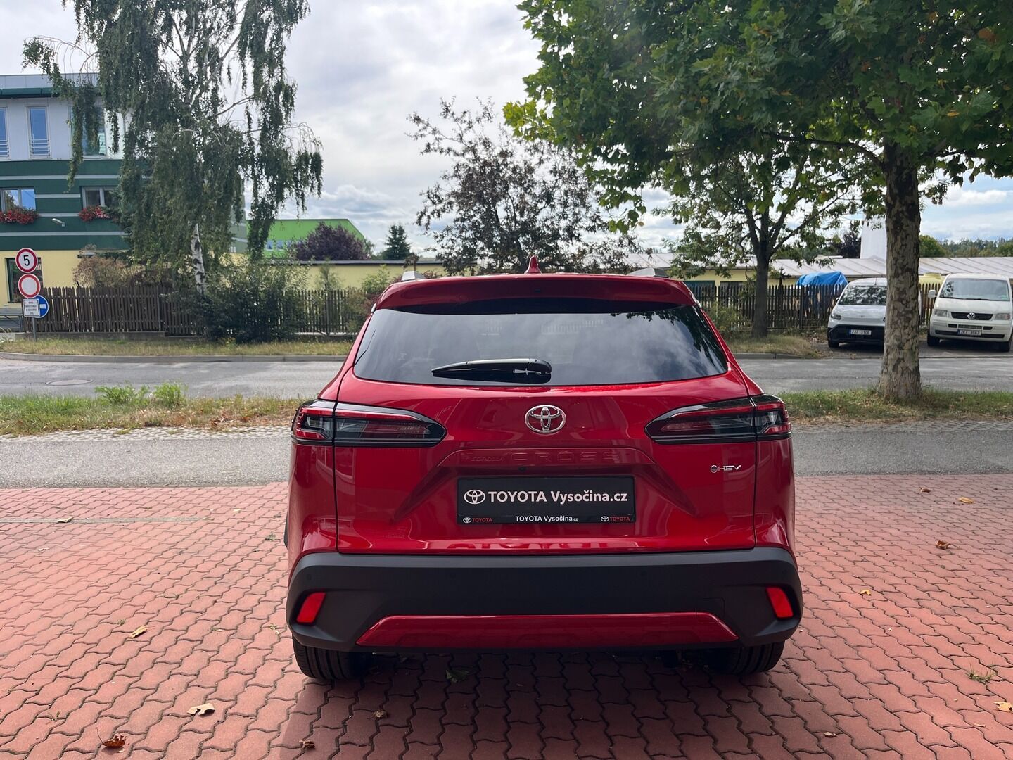 Toyota Corolla Cross, MY26 1.8L Hybrid 140 koní 4x2 - fotka 4