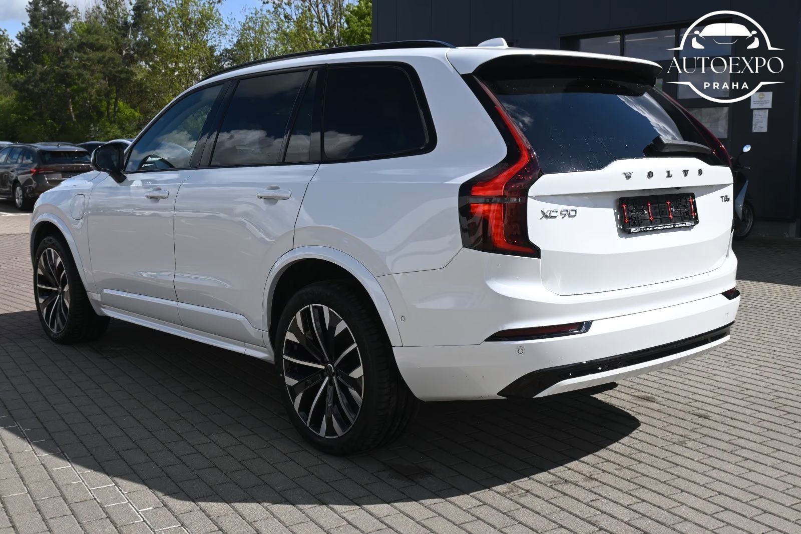 Volvo XC90, T8 AWD Plus Dark*PANORAMA - fotka 6