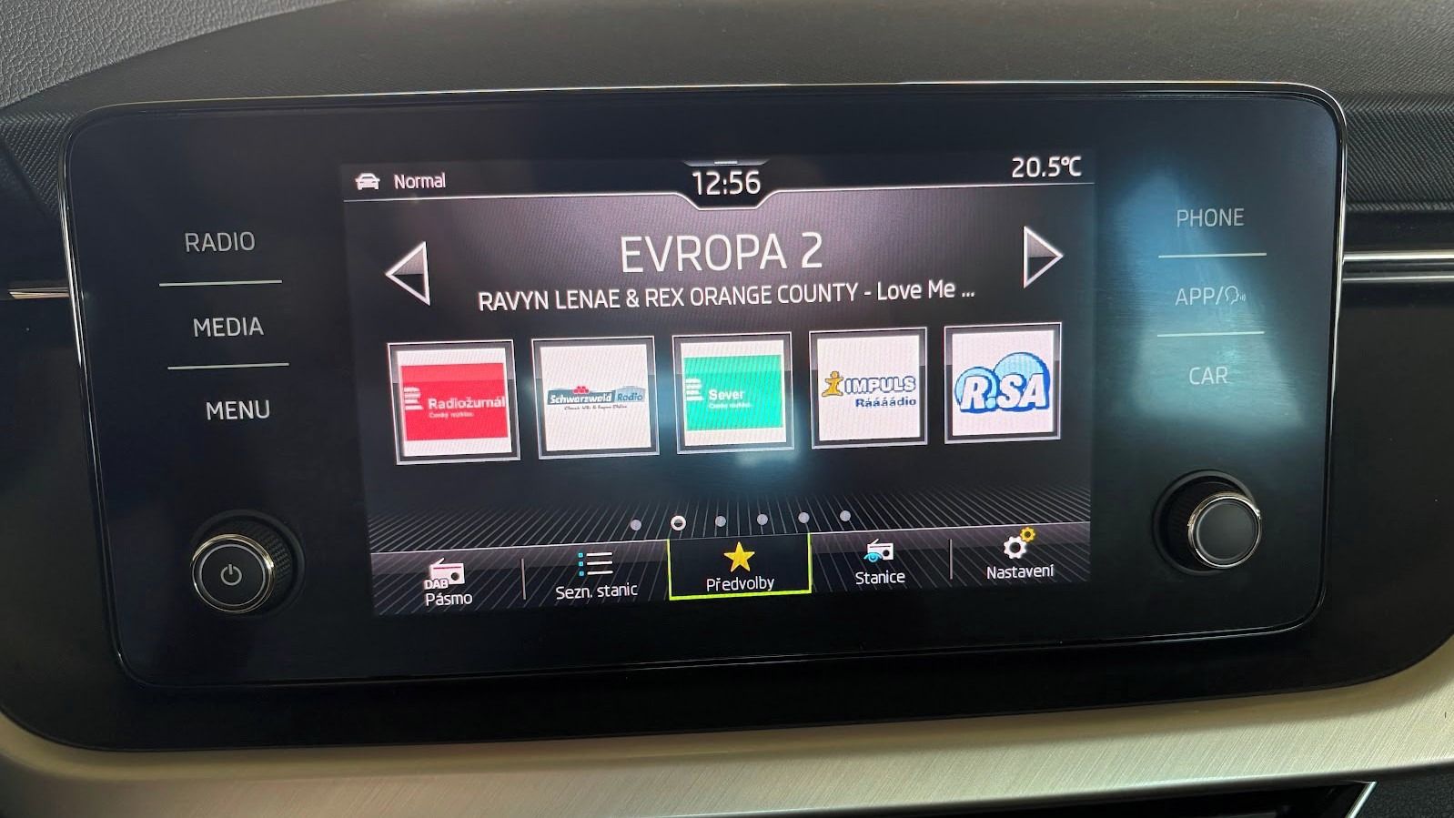 Škoda Scala, 1.5TSI 110kW DSG Style - fotka 5