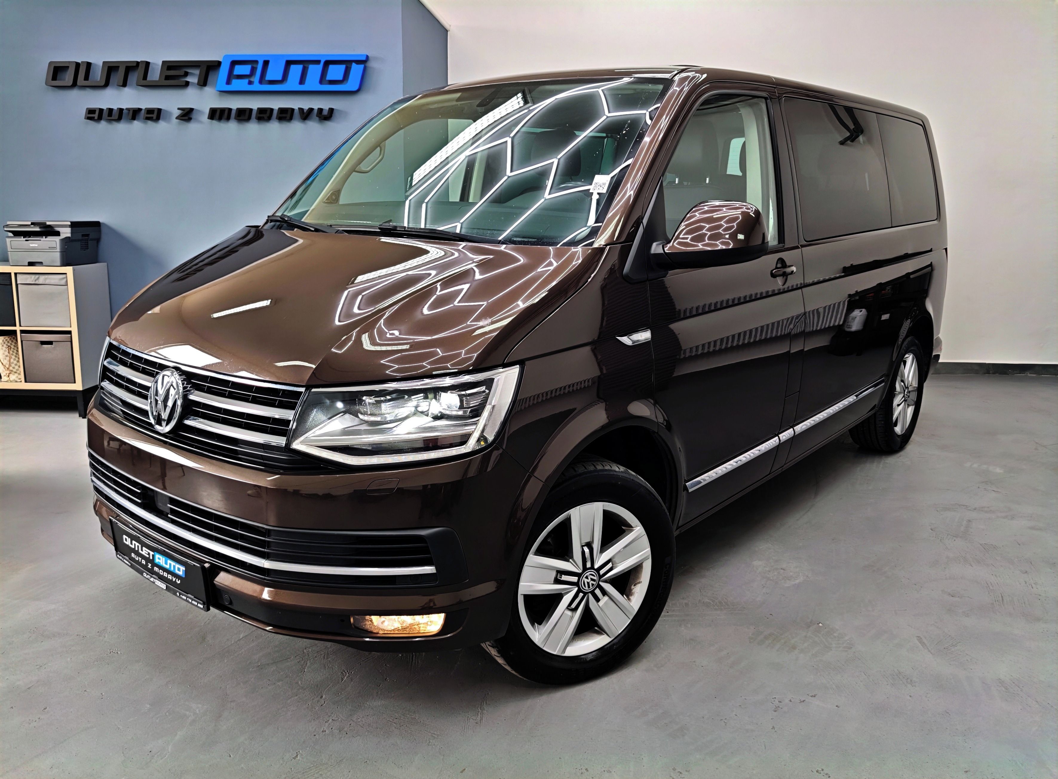 Volkswagen Multivan, 2.0 TDI 110KW,DSG,WEBASTO,TOP