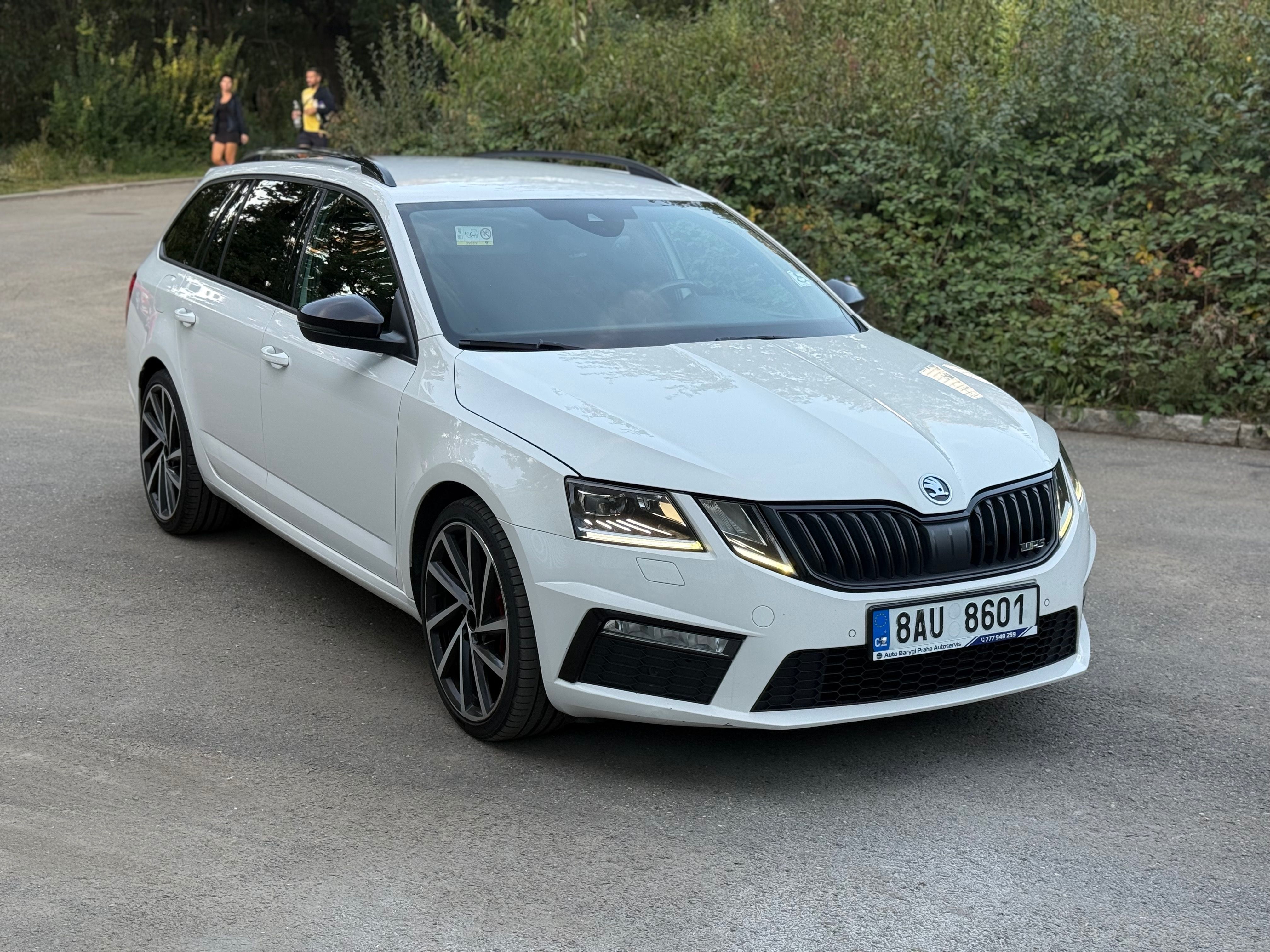 Škoda Octavia, 2.0 tdi - fotka 2