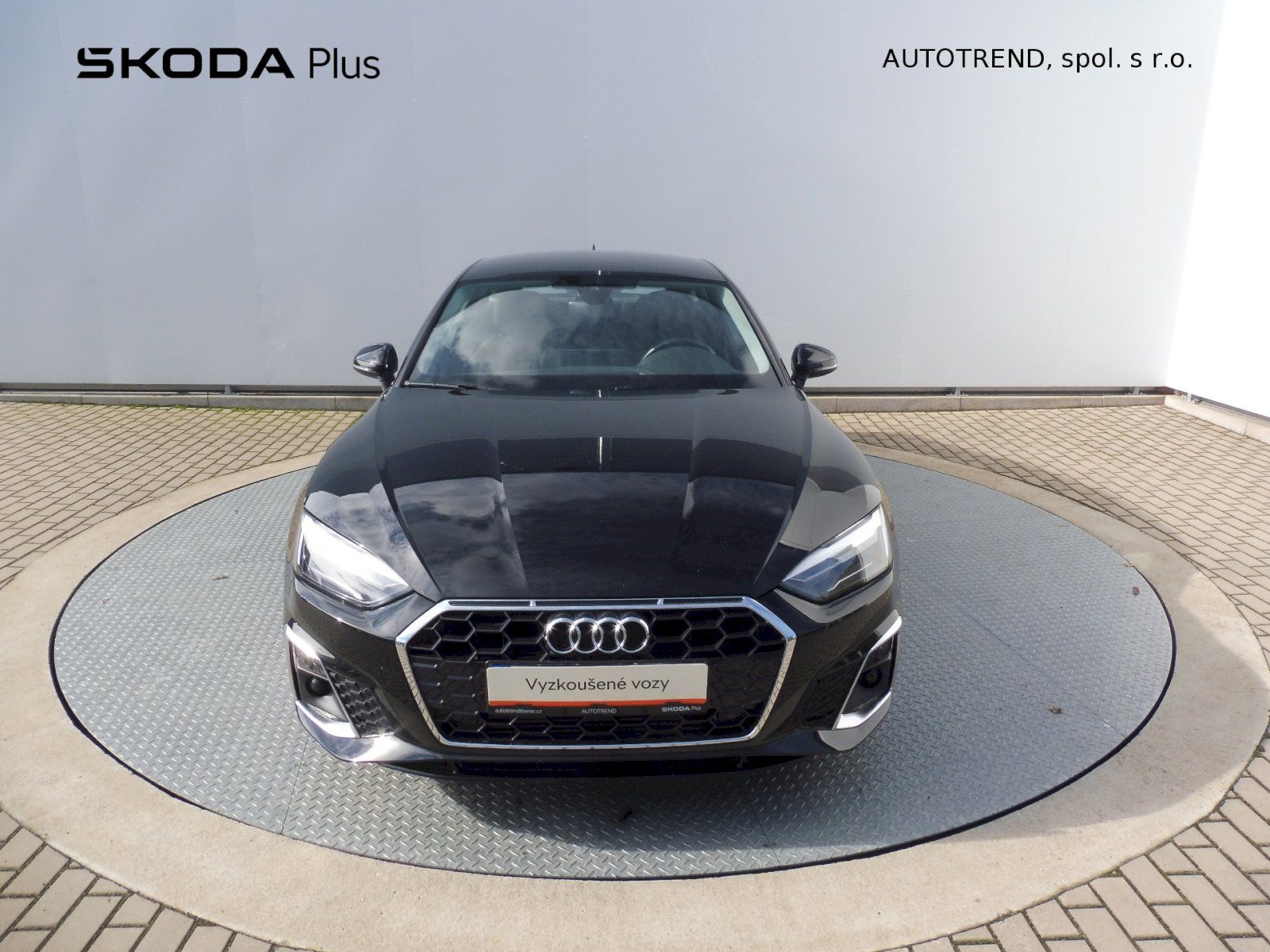 Audi A5, Sportback 35 S line 2,0 TFSI 1 - fotka 4