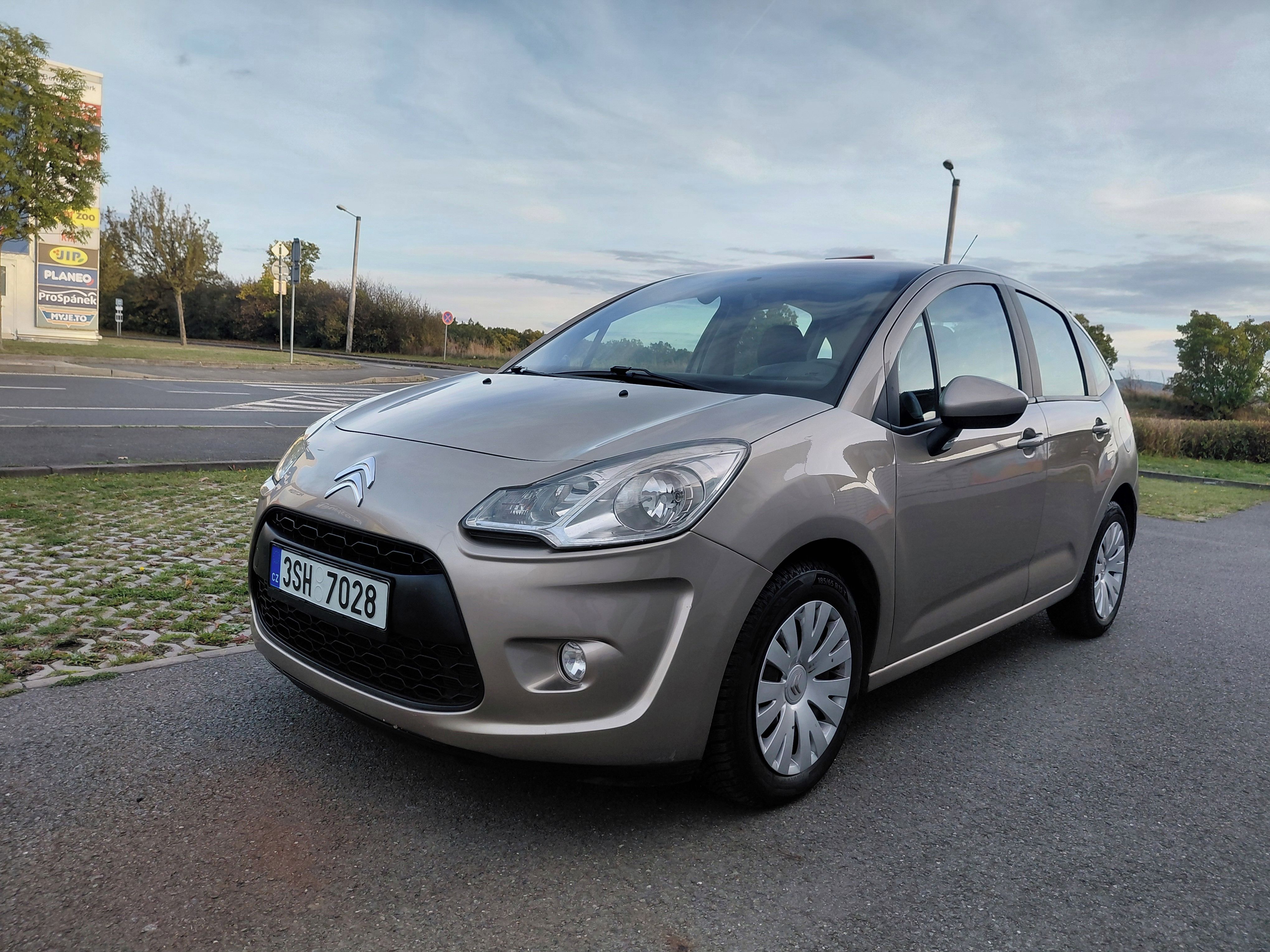 Citroën C3, 1.4HDI 2.MAJ,SPOLEHLIVÉ,PĚKNÉ - fotka 3