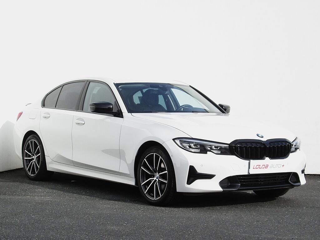 BMW Řada 3, 2.0 320i AT 135 kW - fotka 5