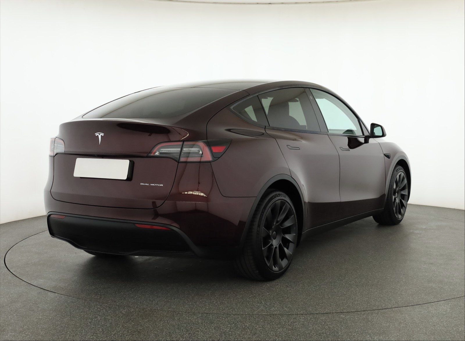 Tesla Model Y, Long Range AWD 79kWh, SoH 94% - fotka 5