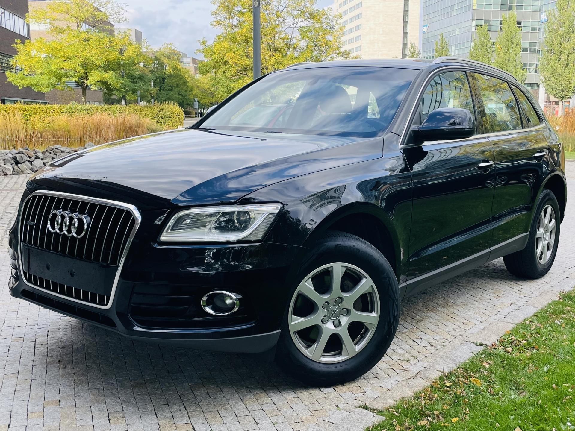 Audi Q5, 2.0TDI MANUÁL QUATTRO SERVISKA - fotka 2