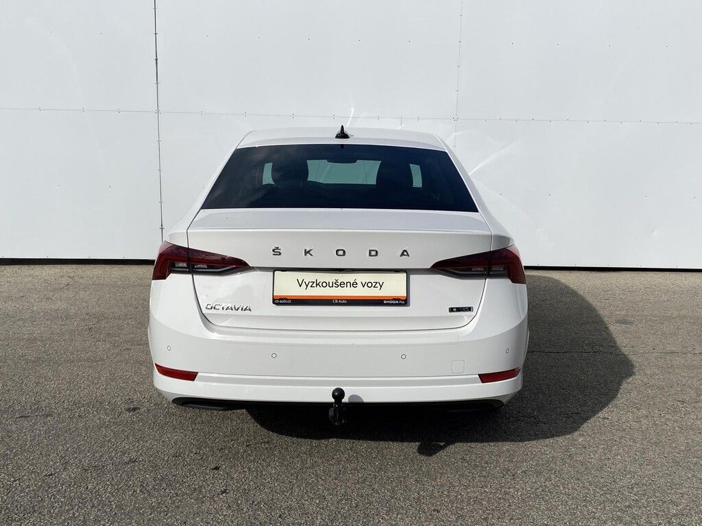 Škoda Octavia, 1,5 TSI M-HEV 110 kW Style DSG - fotka 6