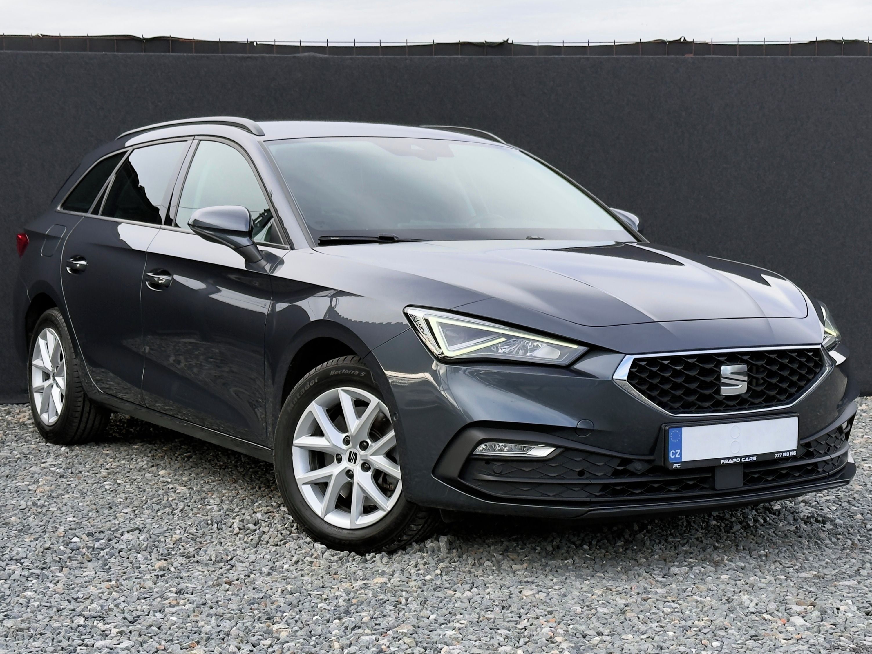 Seat Leon, 2.0 TDI DSG | tažné Beats LED