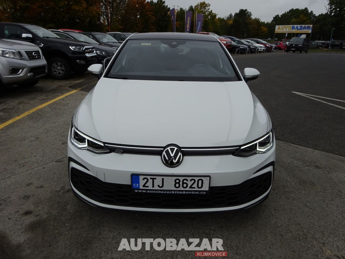 Volkswagen Golf, R-LINE, 2,0 TDI,FULL VÝBAVA - fotka 2